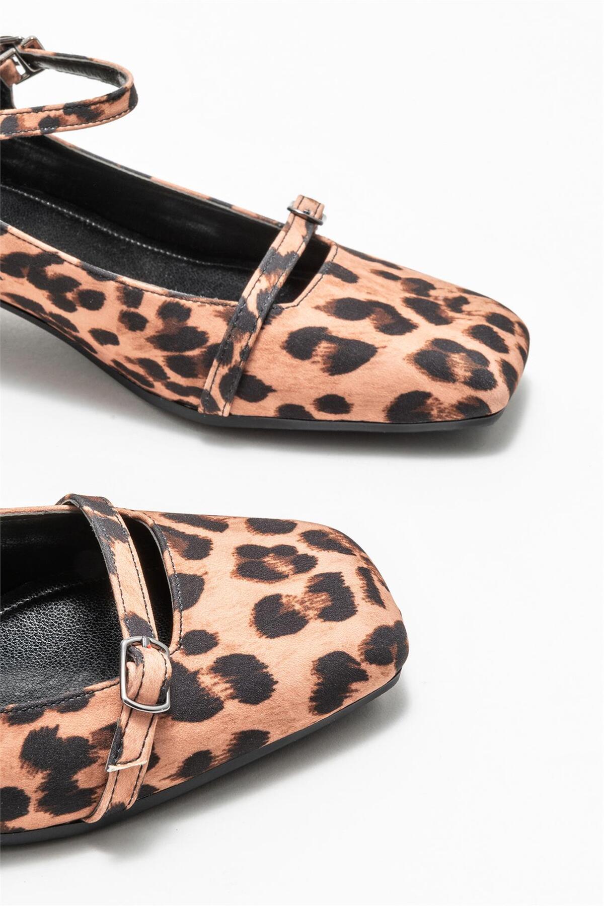 کفش پاشنه بلند کلاسیک زنانه اله elle