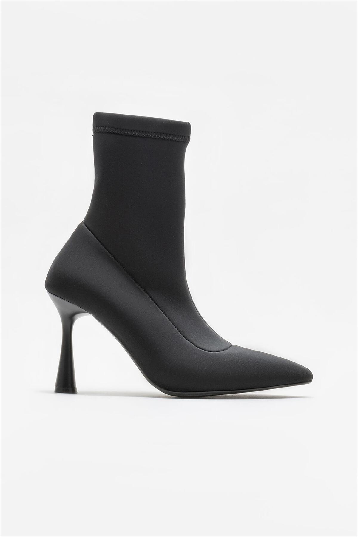 بوت و نیم بوت زنانه اورجینال elle