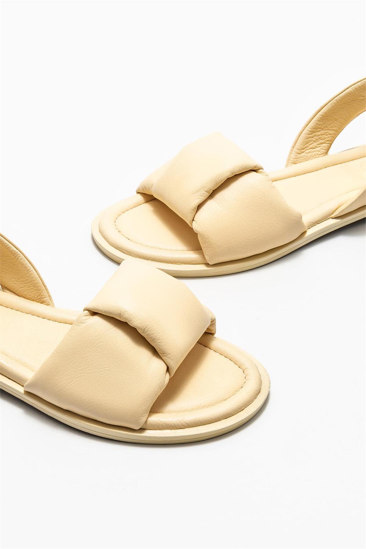 صندل زنانه اله elle