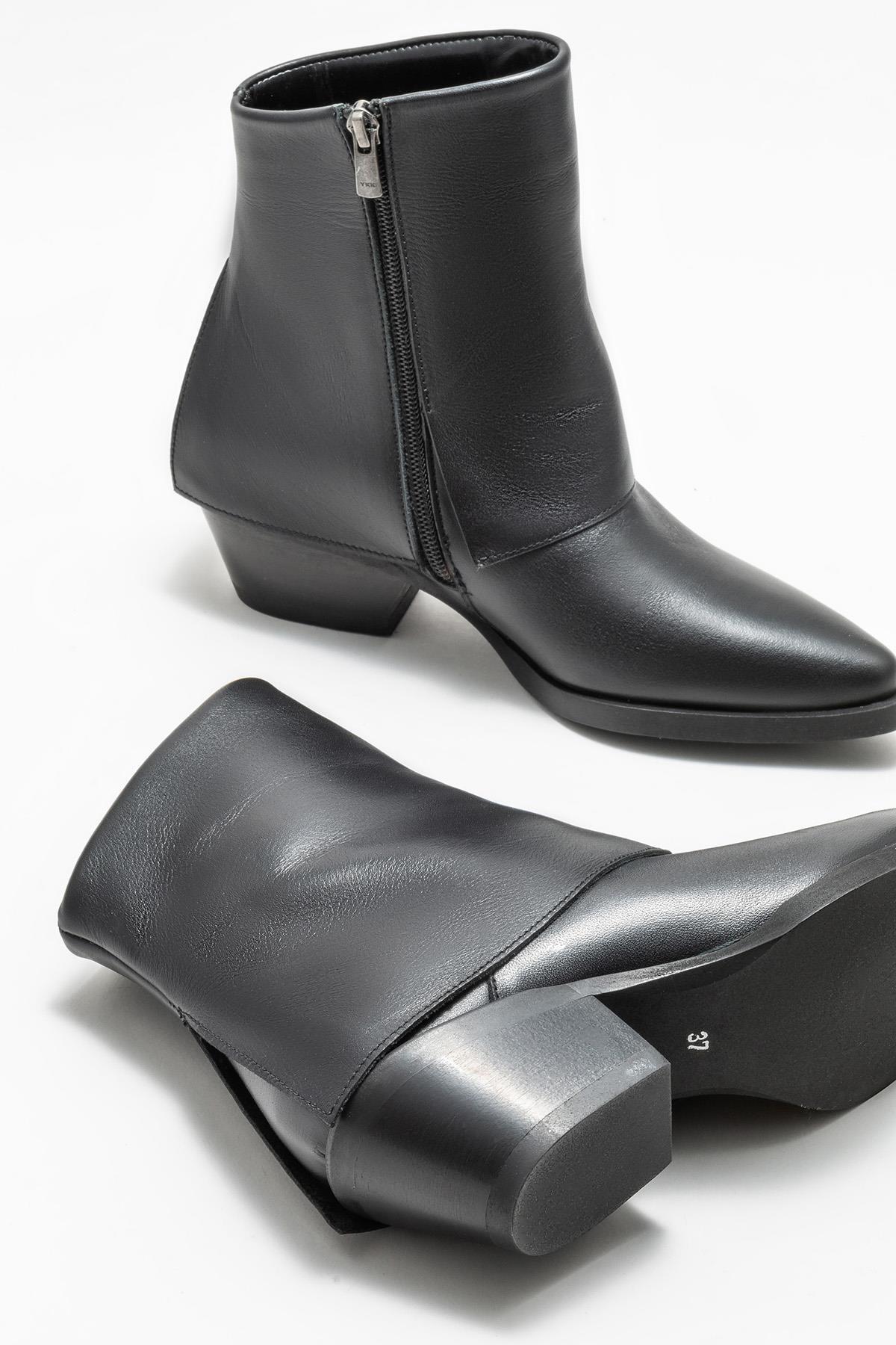 بوت و نیم بوت زنانه اله elle