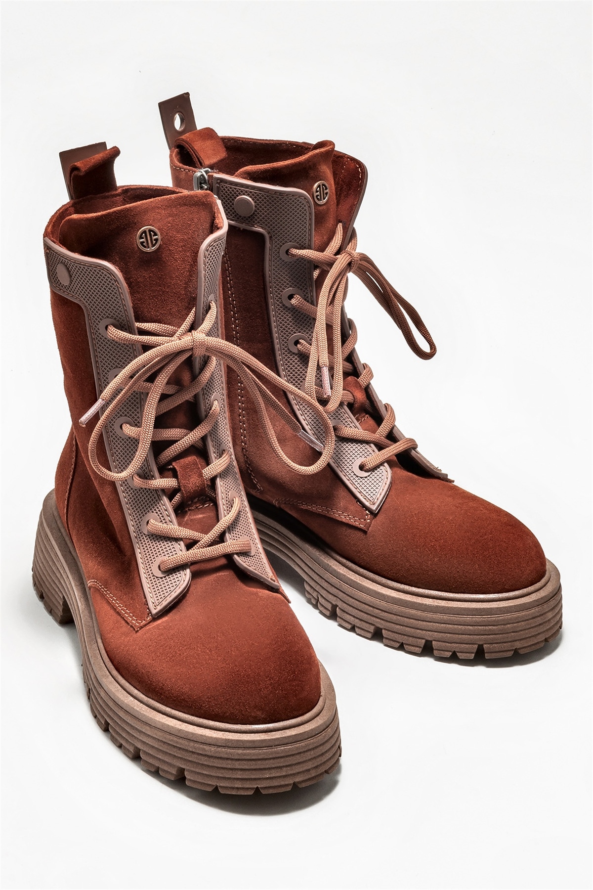 بوت و نیم بوت زنانه اله elle