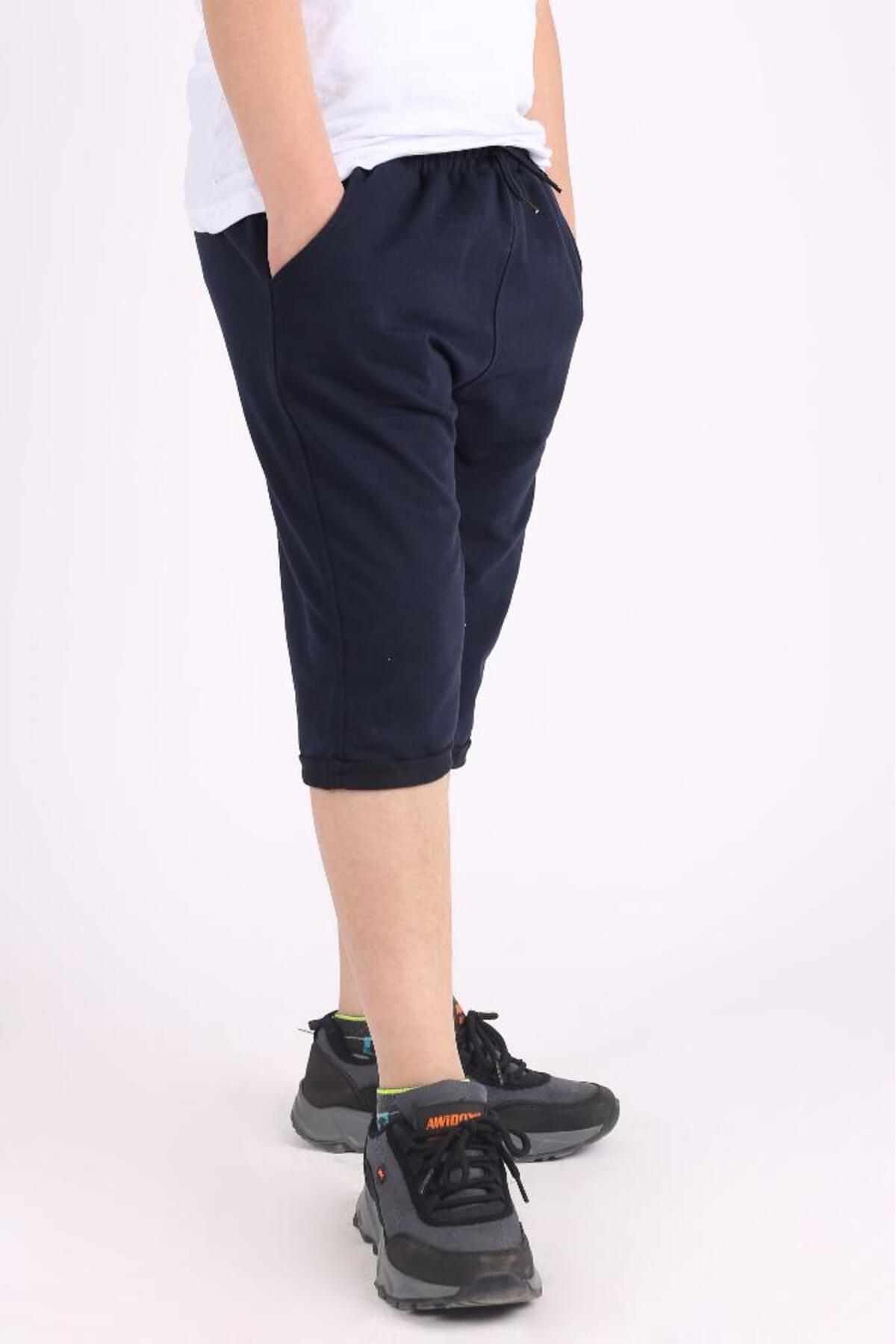 شلوارک بچگانه