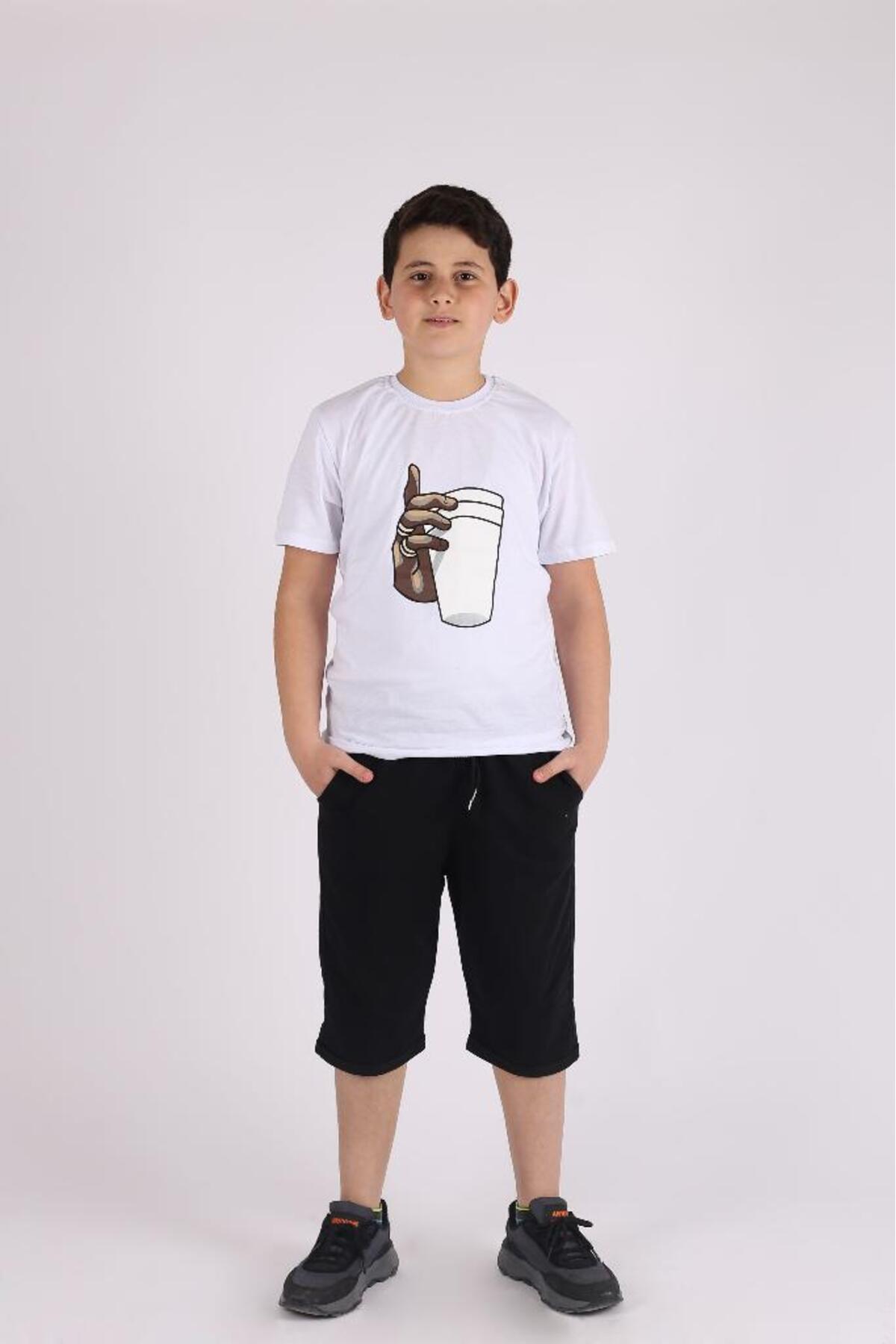 شلوارک بچگانه