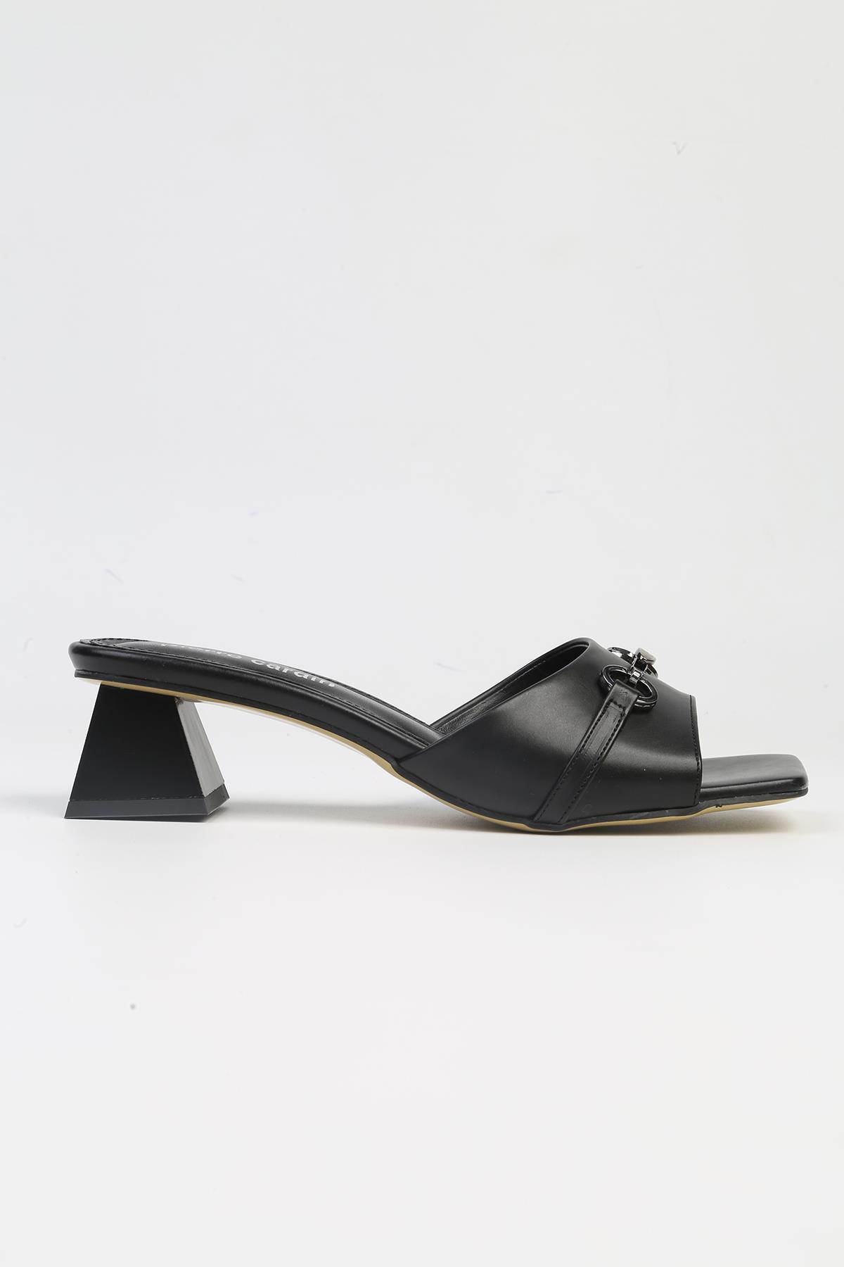 دمپایی زنانه اورجینال pierre-cardin pierre-cardin