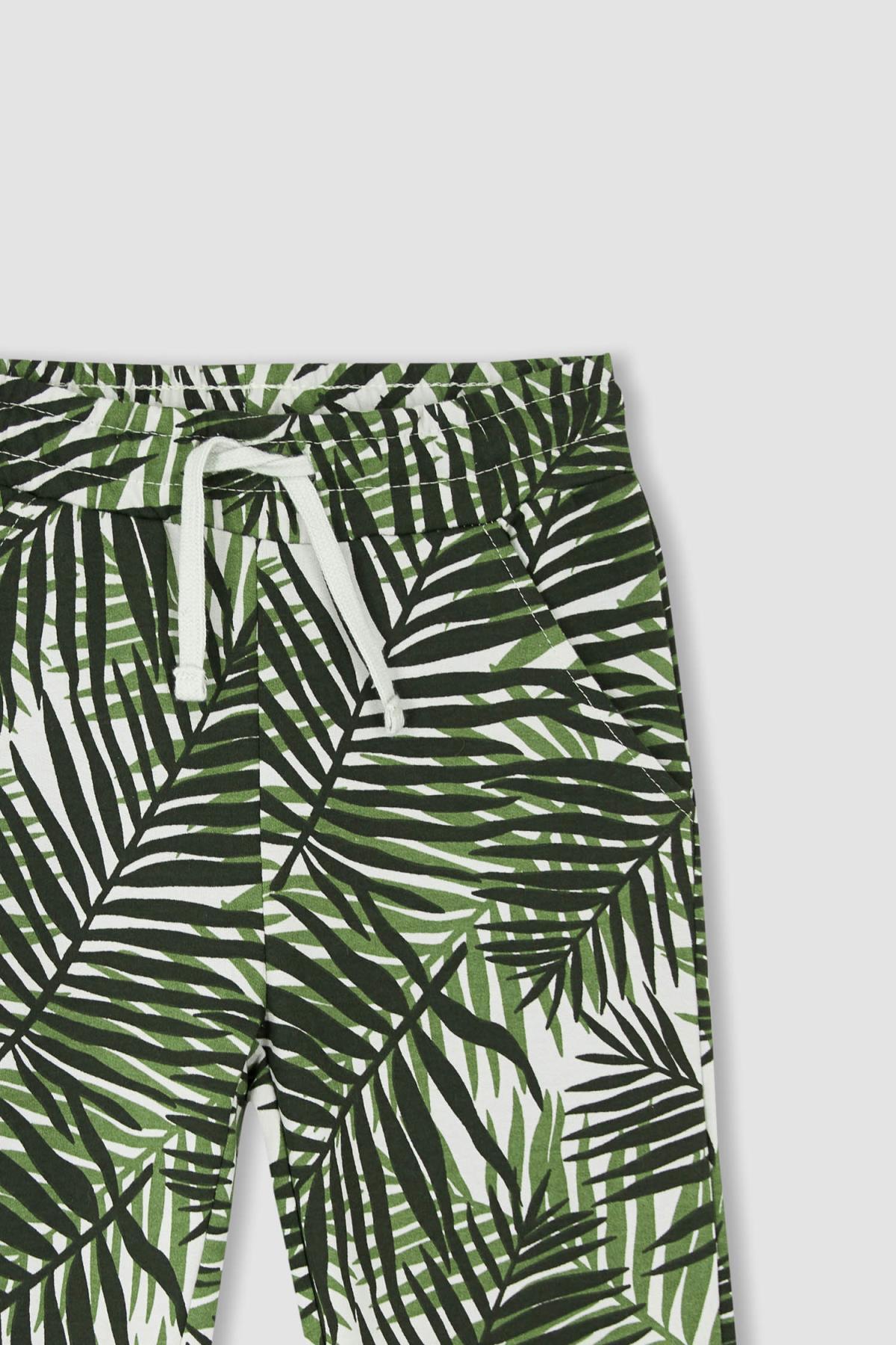 شلوارک بچگانه