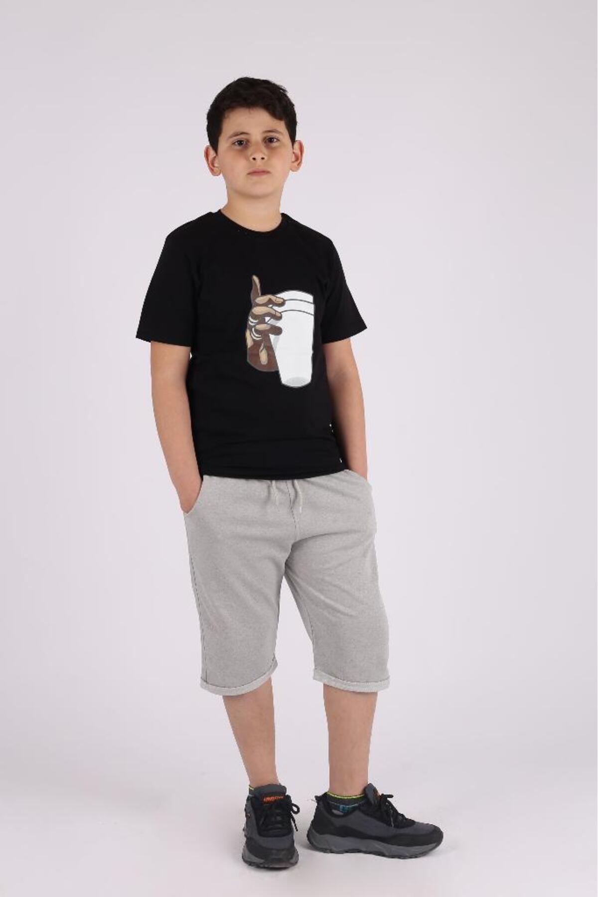 شلوارک بچگانه