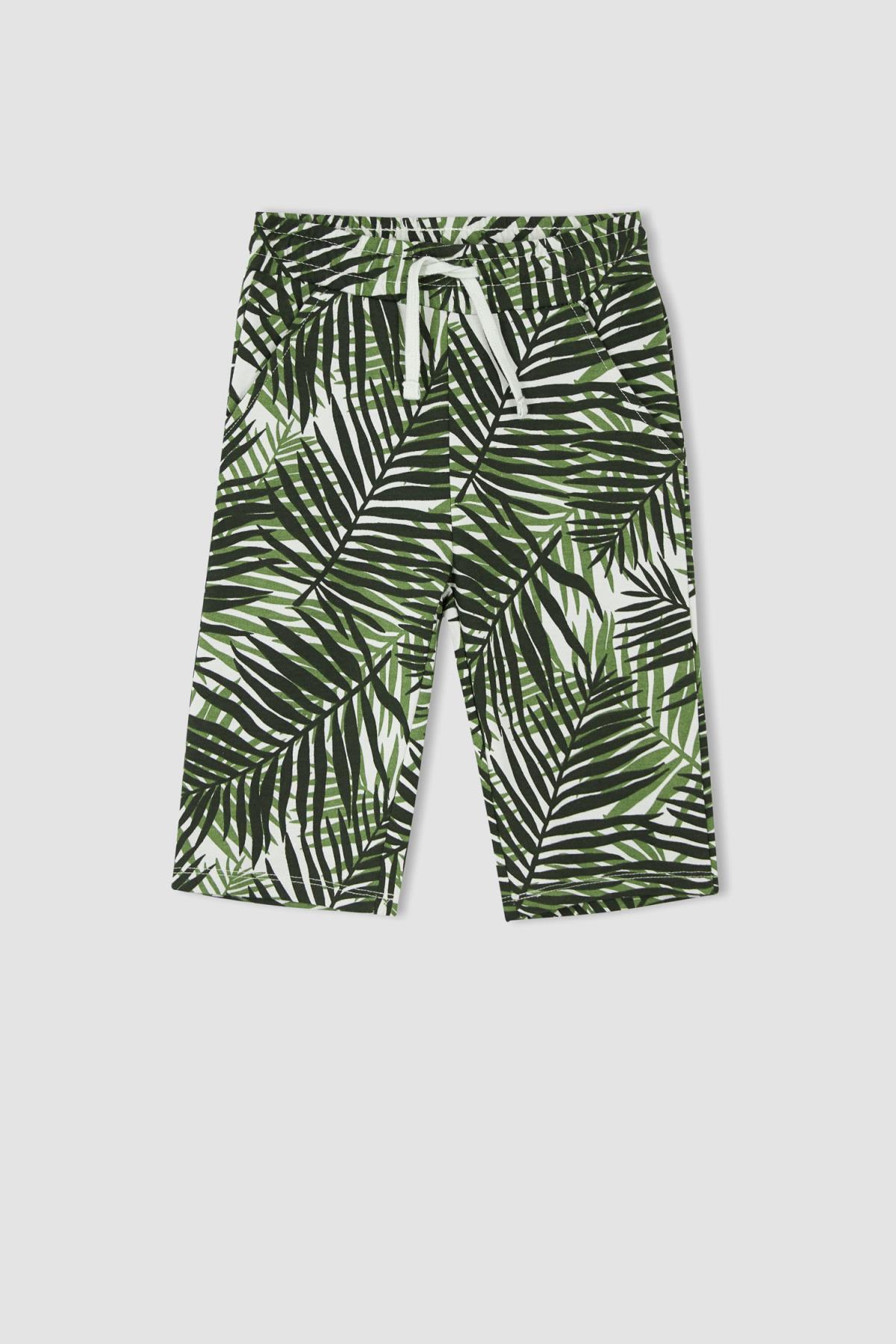 شلوارک بچگانه