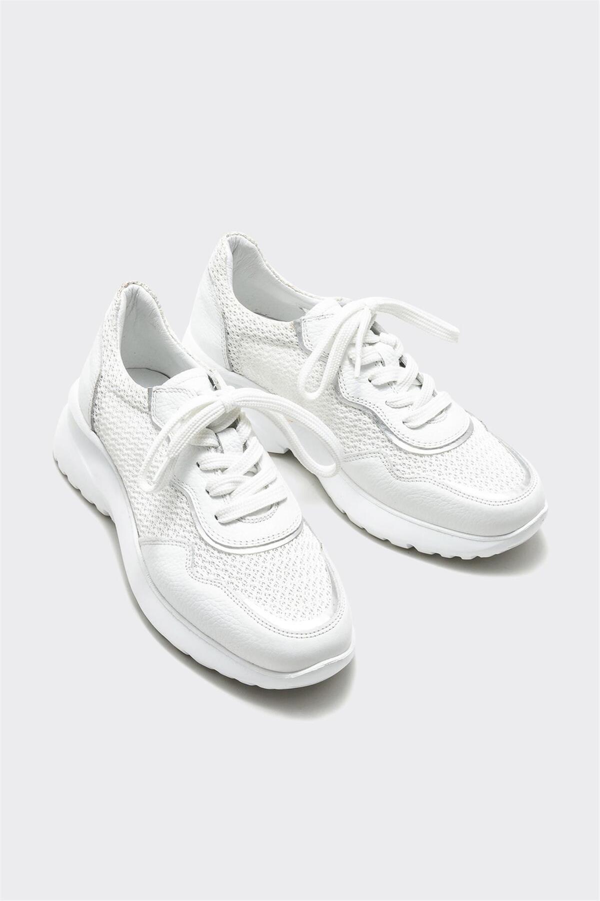 کتانی زنانه اله elle