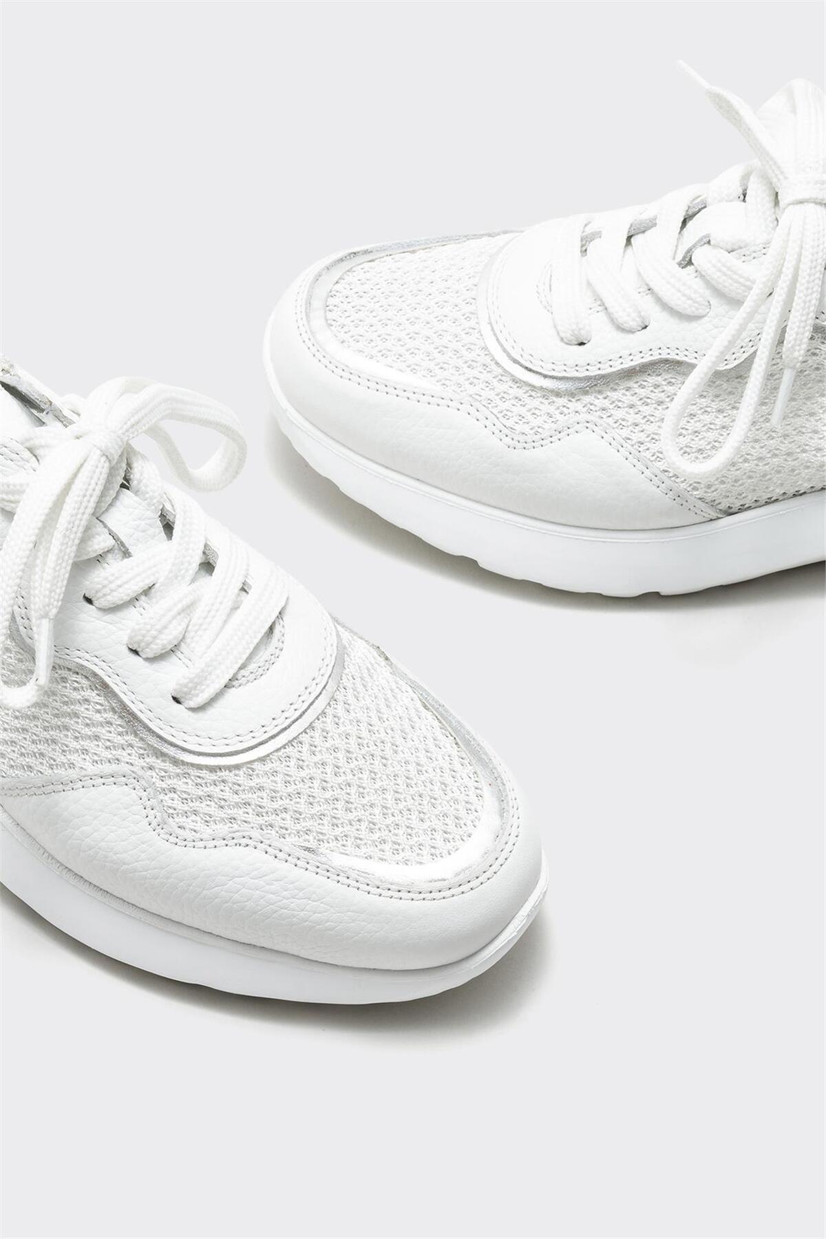 کتانی زنانه اله elle