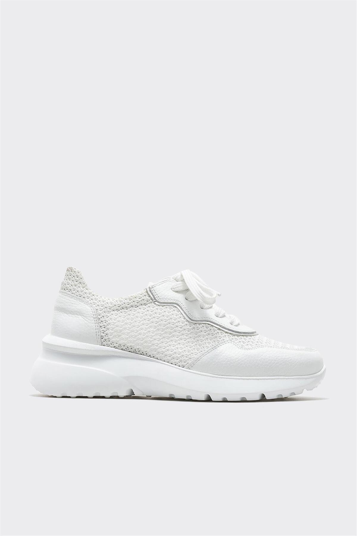 کتانی زنانه اله elle