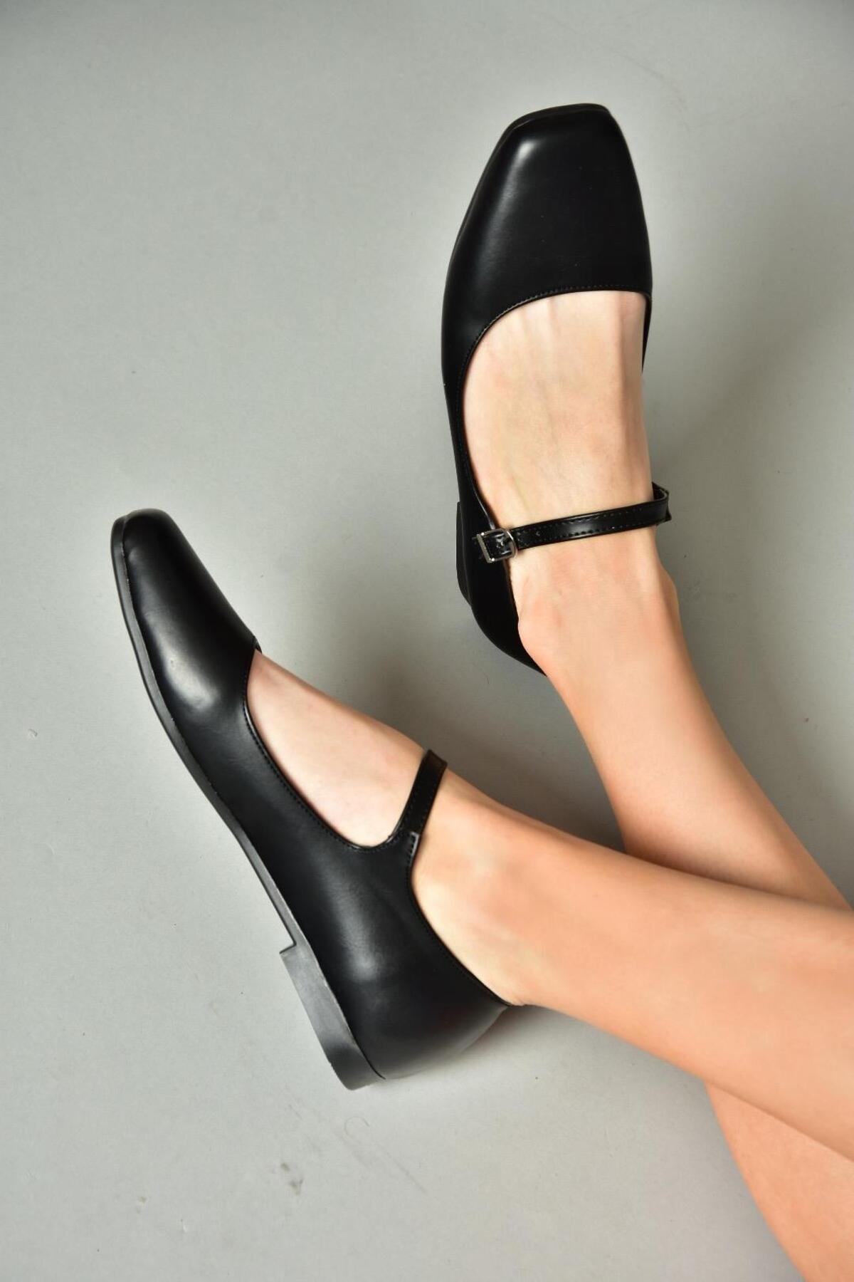 کالج زنانه fox-shoes fox-shoes