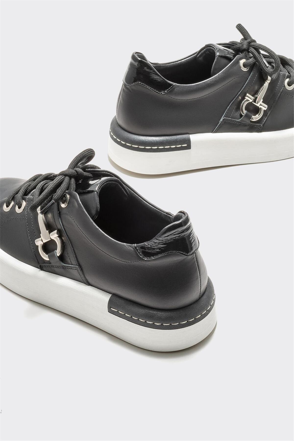 کتانی زنانه اله elle