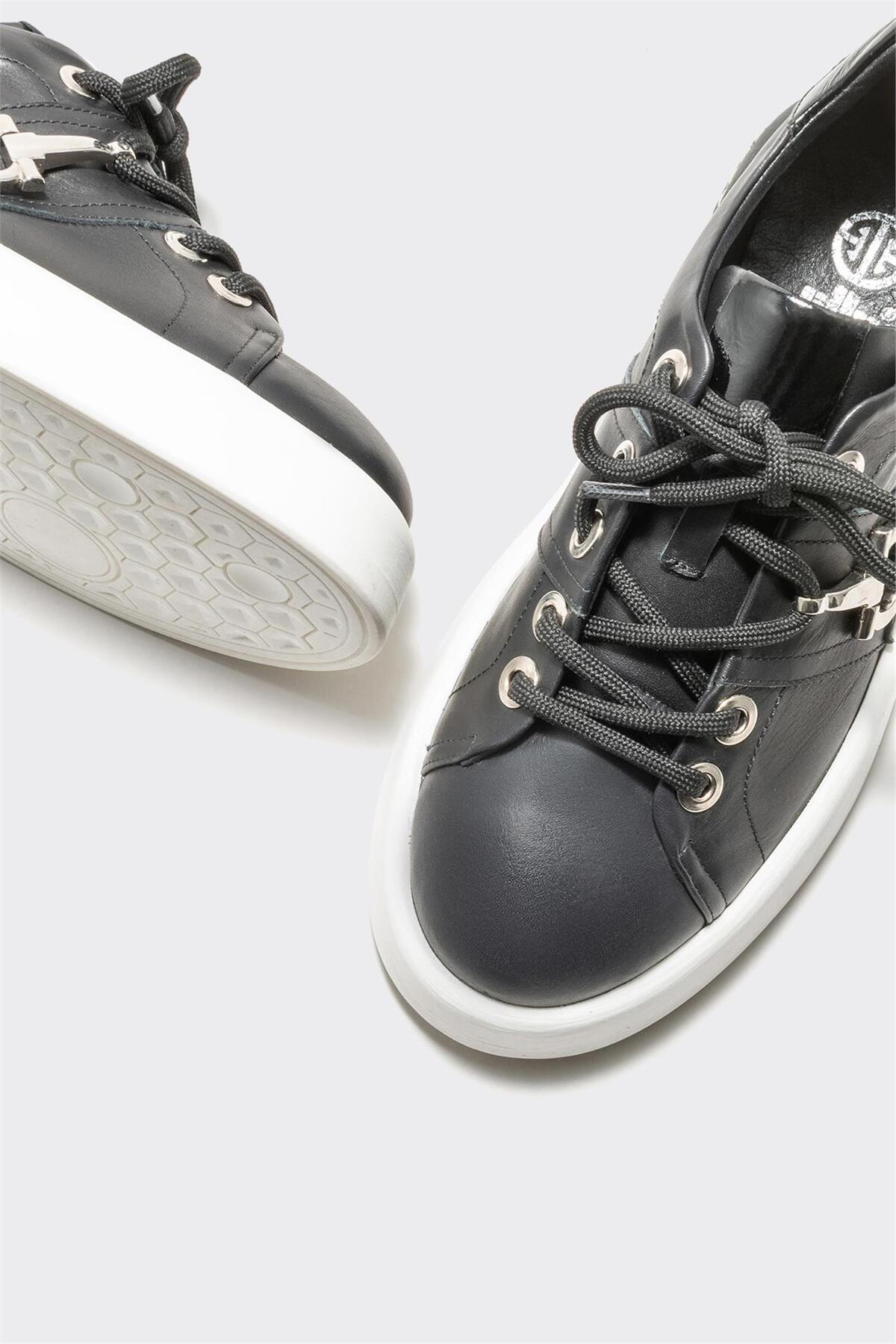 کتانی زنانه اله elle