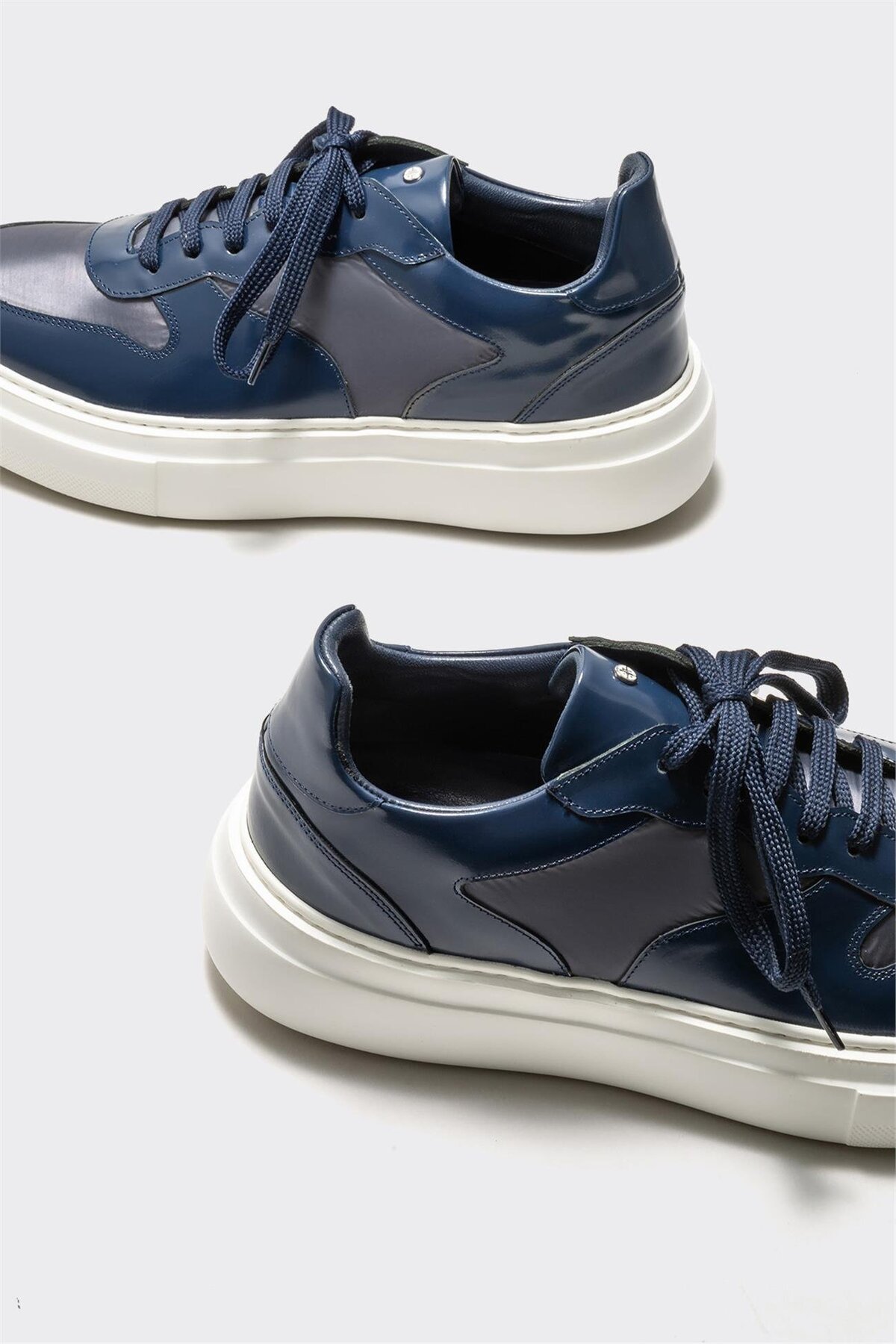 کتانی مردانه اله elle