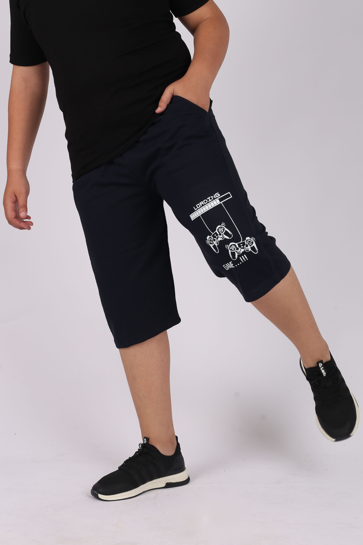 شلوارک بچگانه