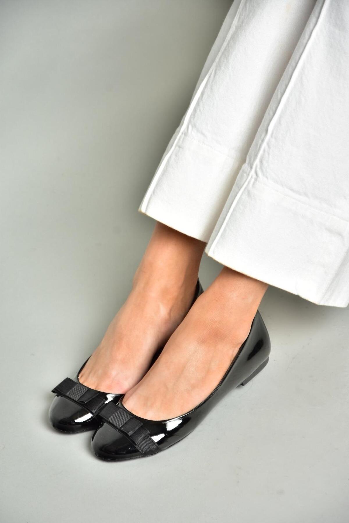 کالج زنانه fox-shoes