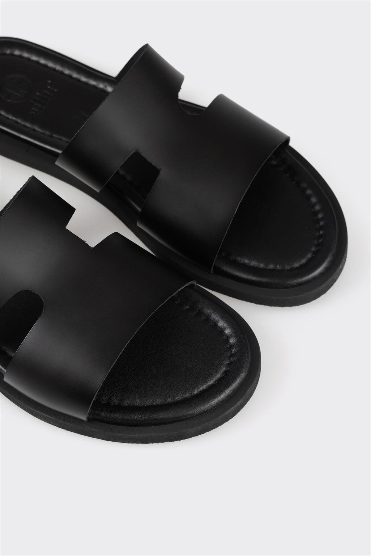 دمپایی مردانه اله elle