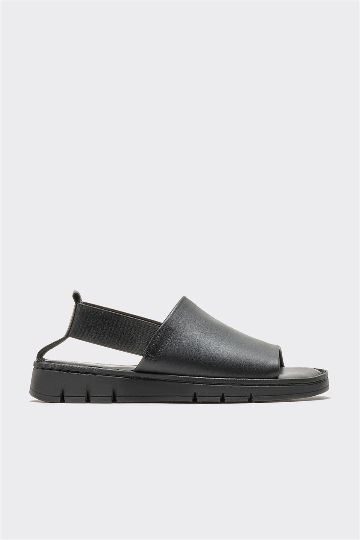 صندل اسپرت زنانه اله elle