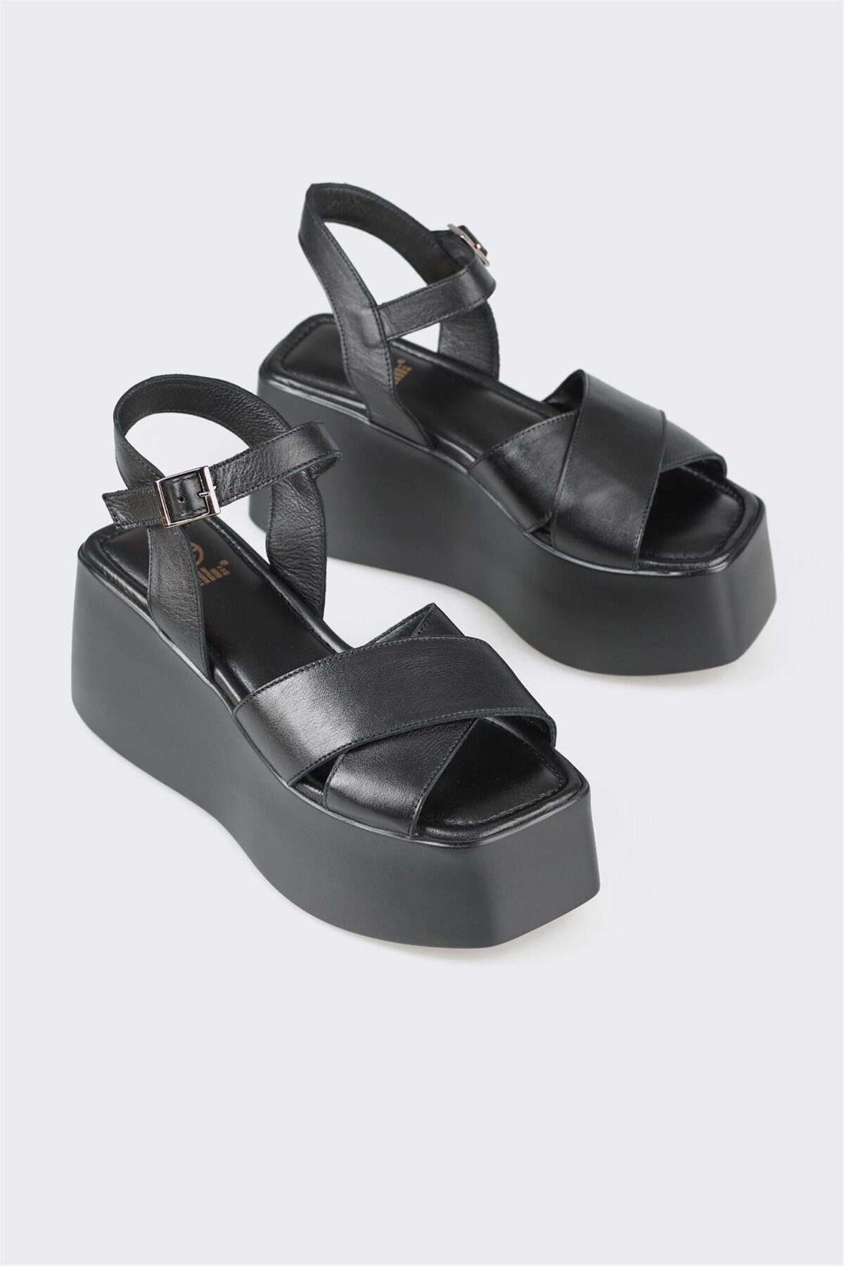 صندل زنانه اله elle