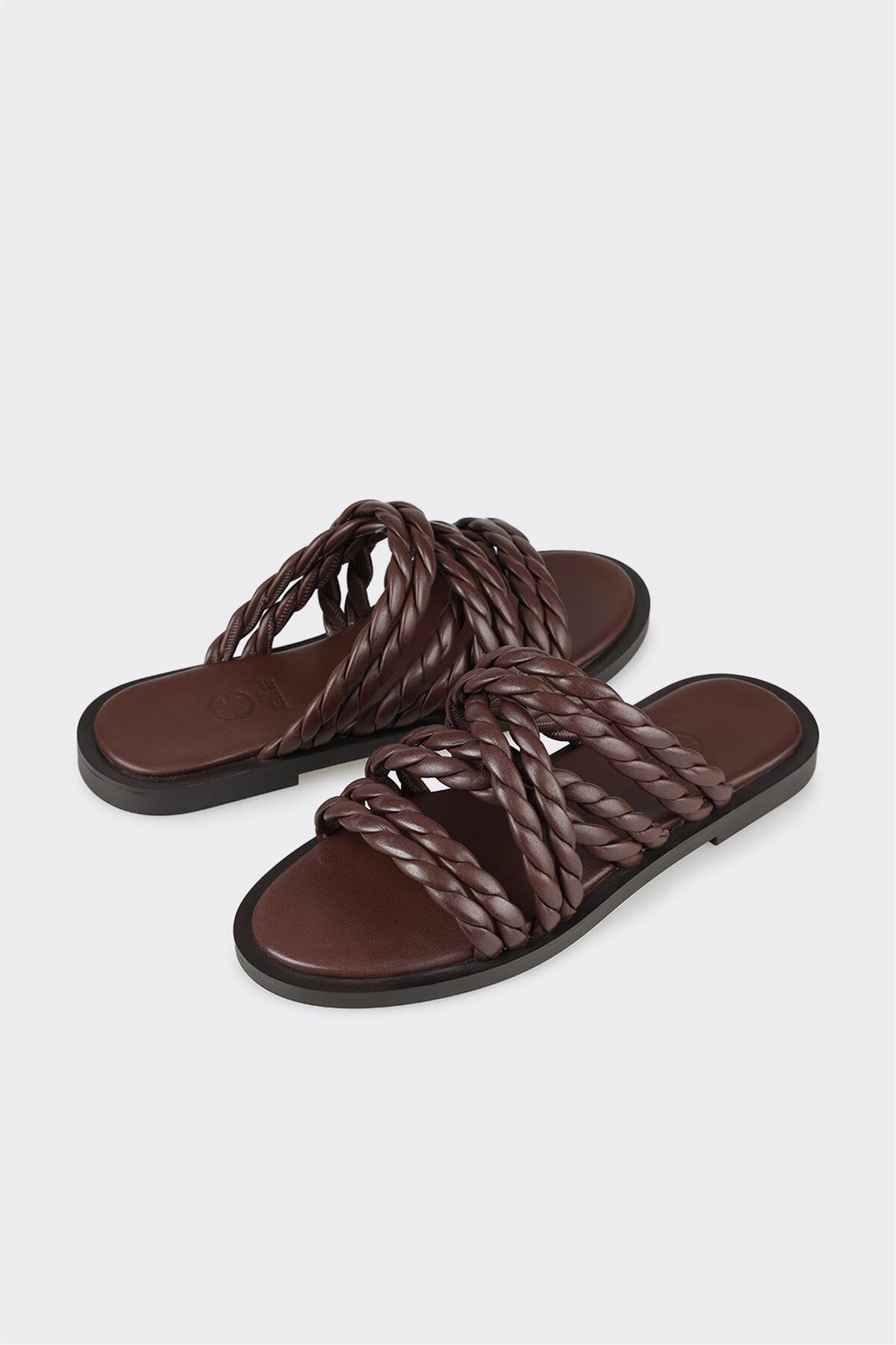 دمپایی زنانه اله elle