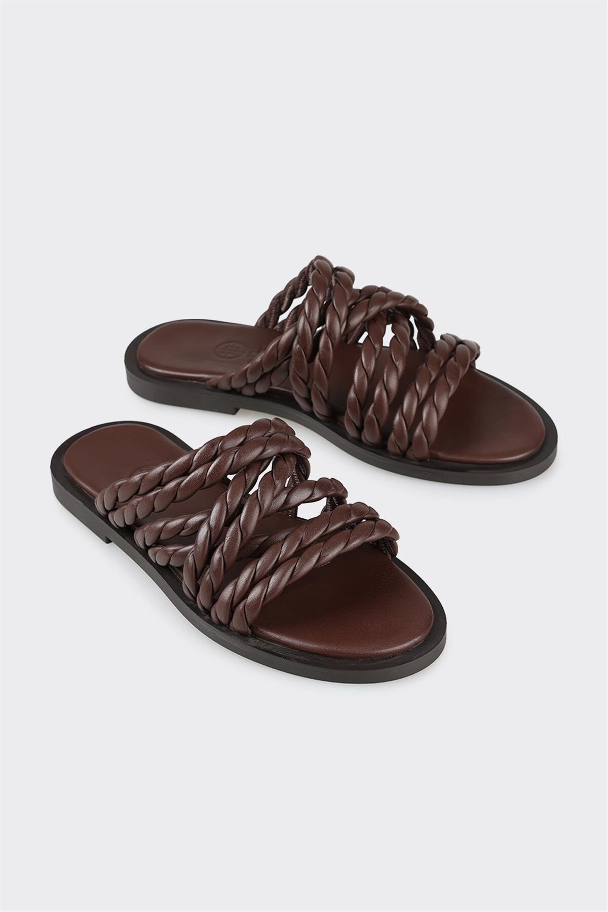 دمپایی زنانه اله elle