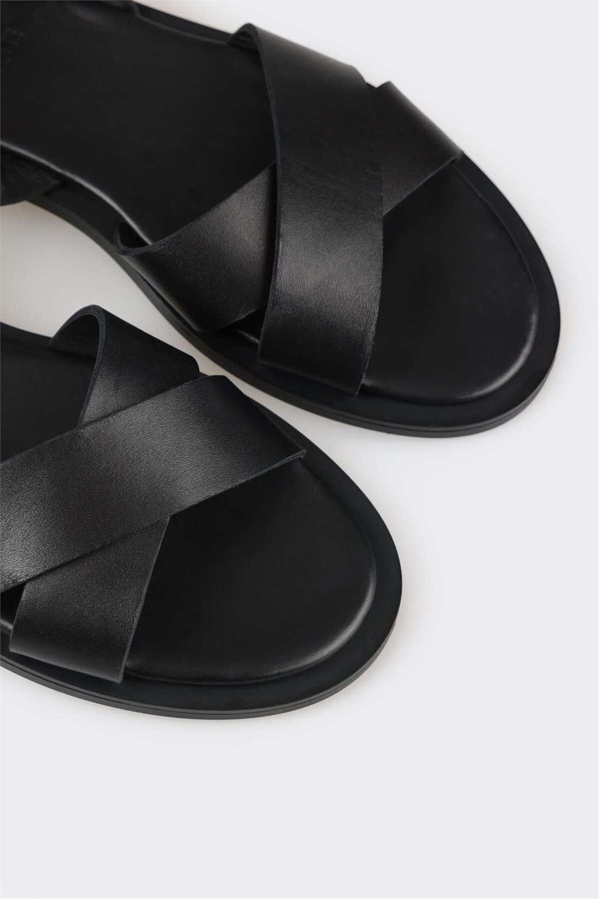 صندل زنانه اله elle