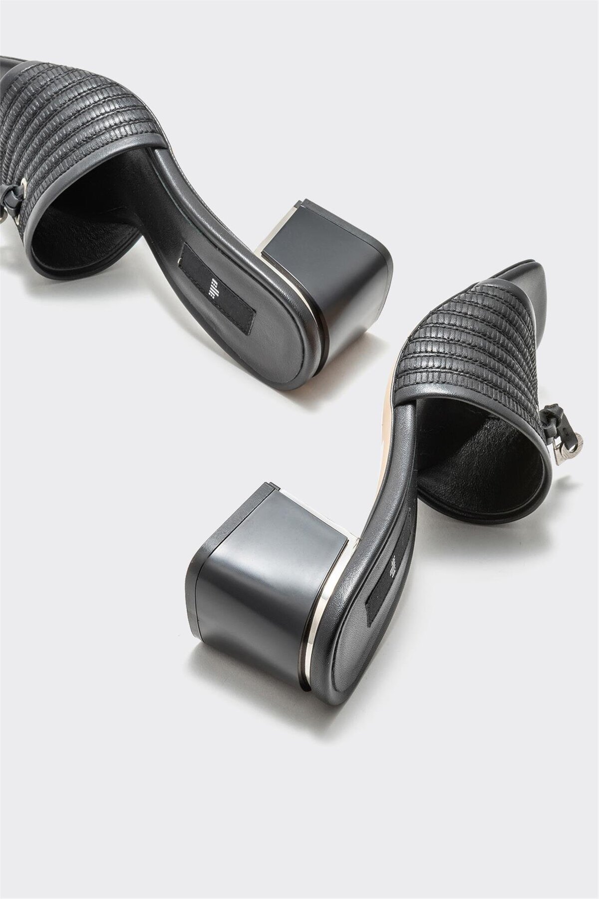 دمپایی زنانه اله elle