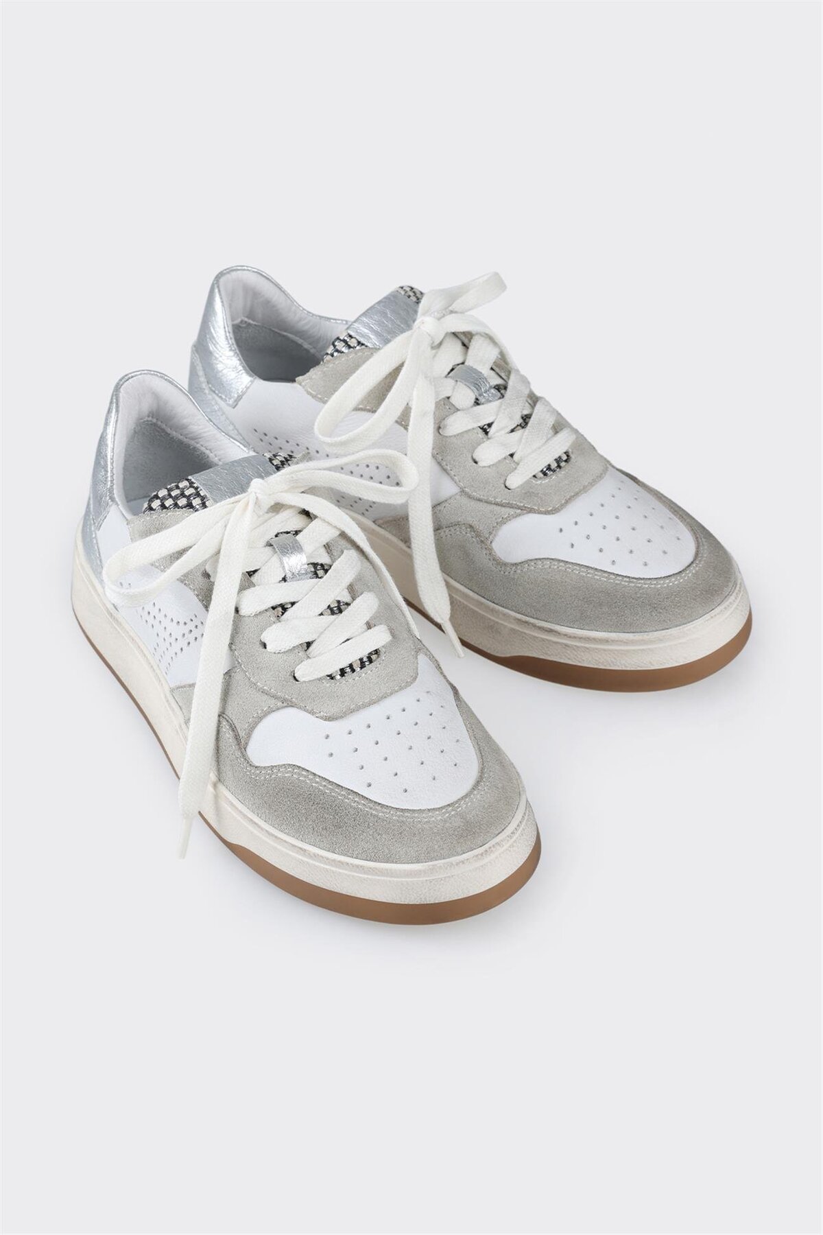 کتانی زنانه اله elle