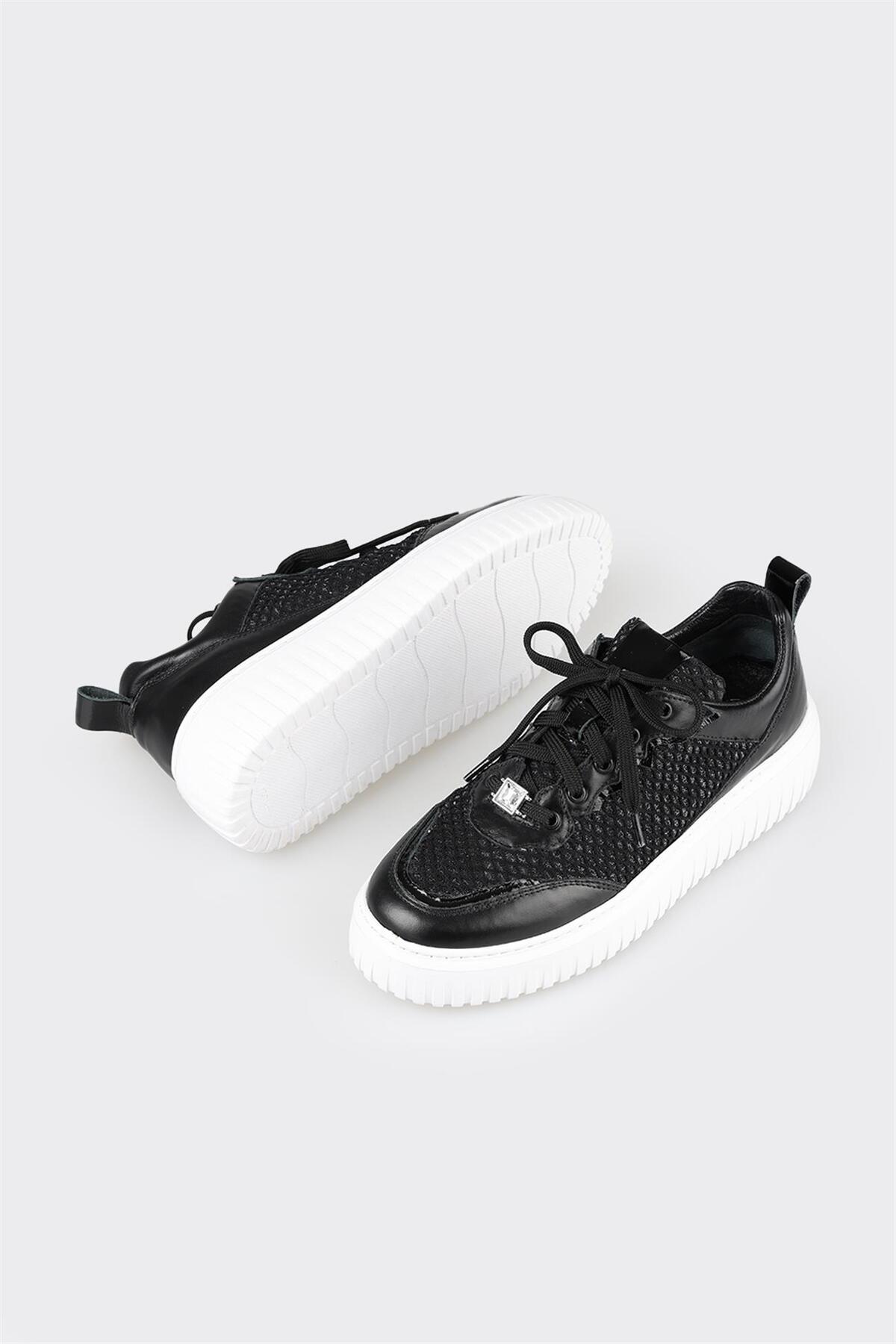 کتانی زنانه اله elle