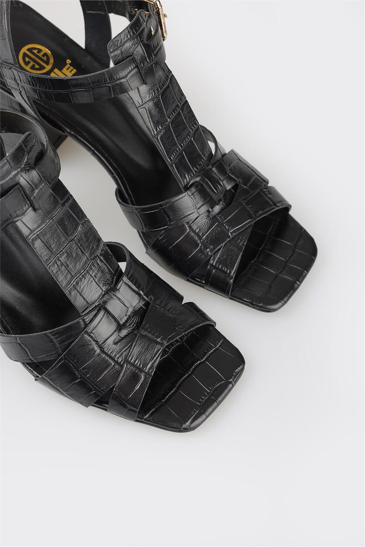 صندل زنانه اله elle