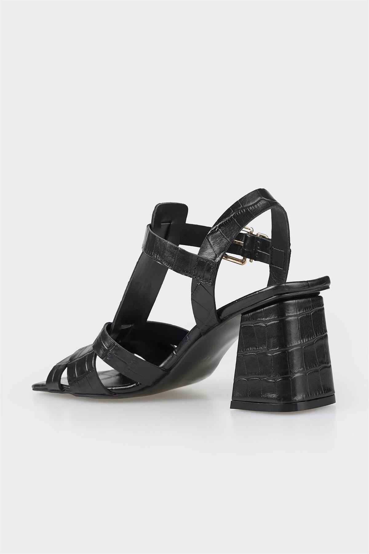 صندل زنانه اله elle