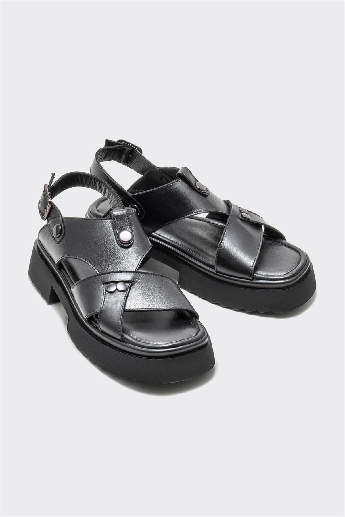 صندل زنانه اله elle