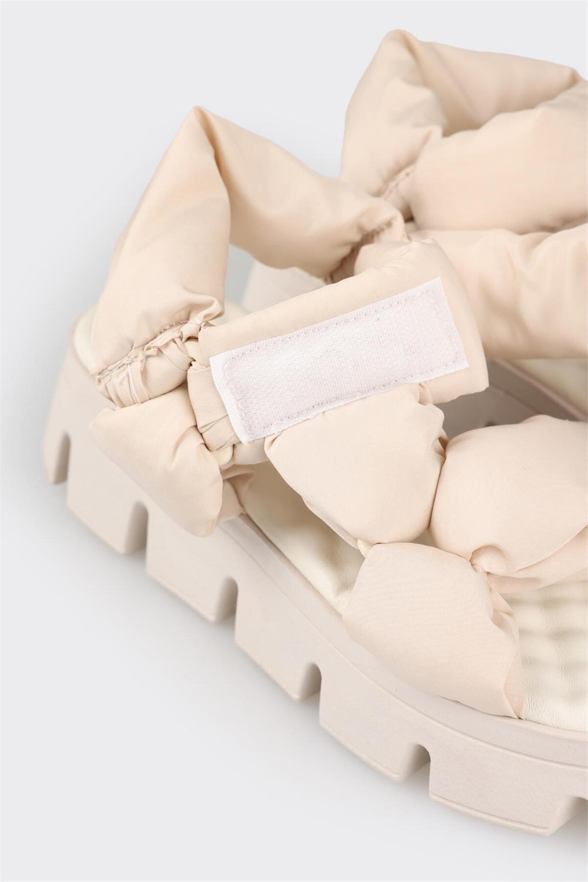 صندل اسپرت زنانه اله elle