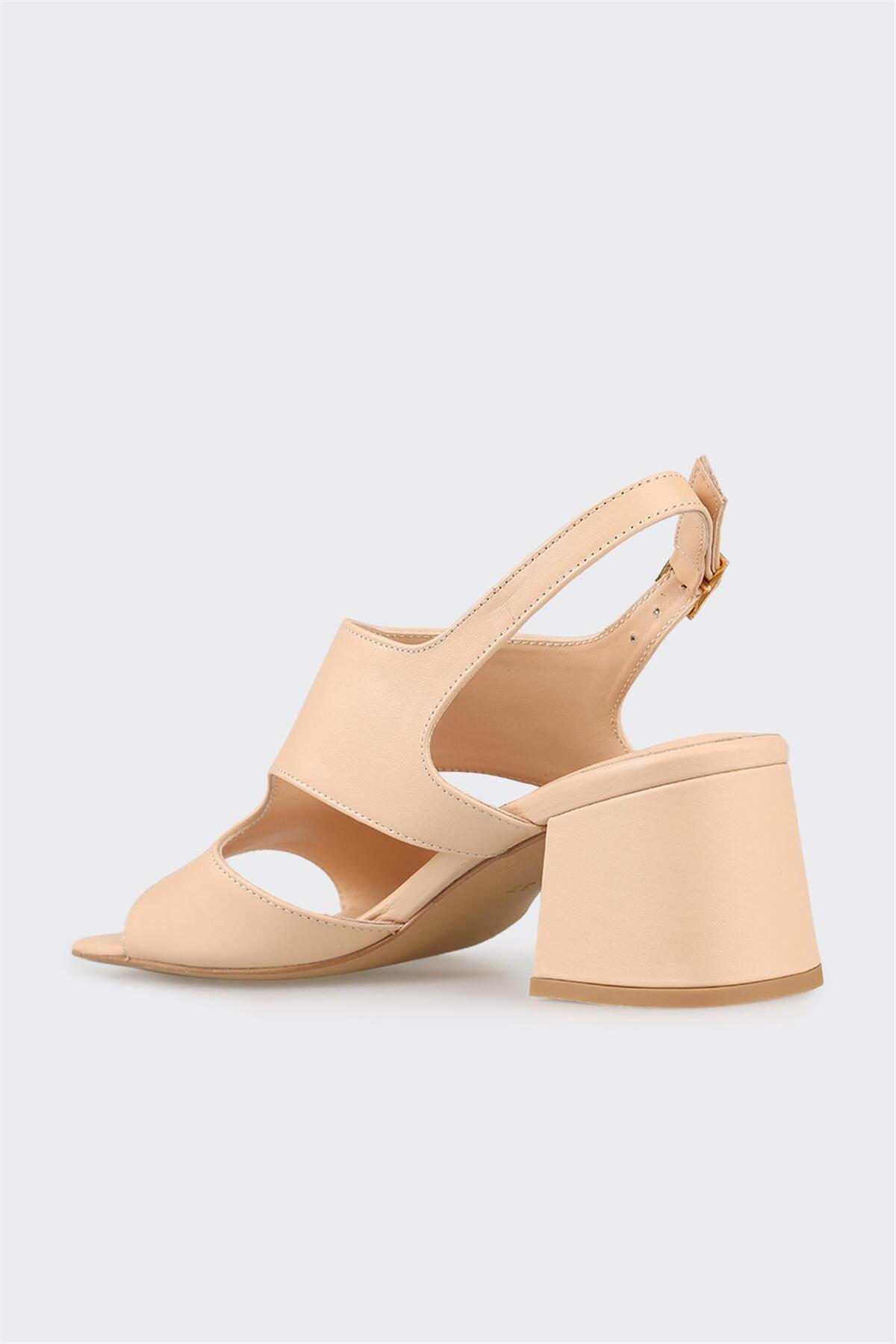 صندل زنانه اله elle