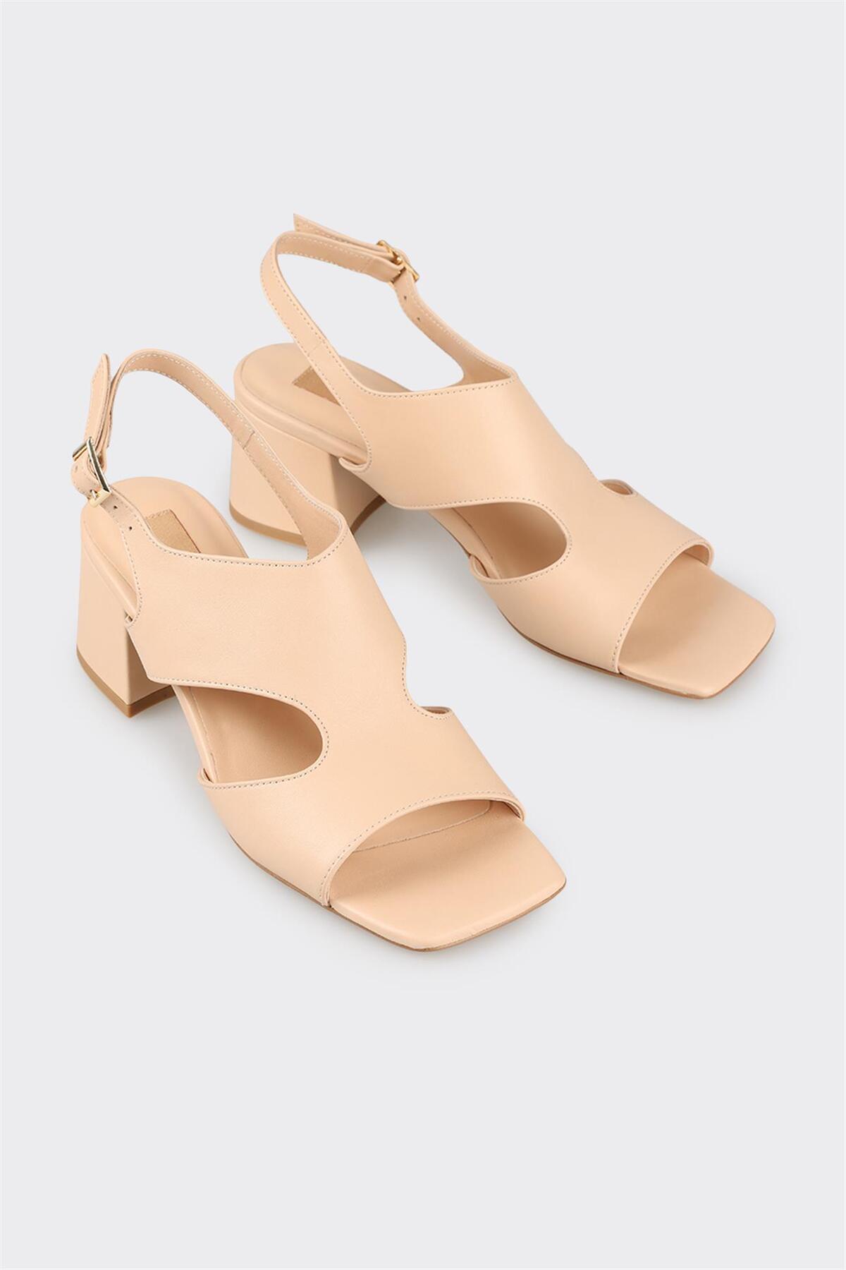 صندل زنانه اله elle