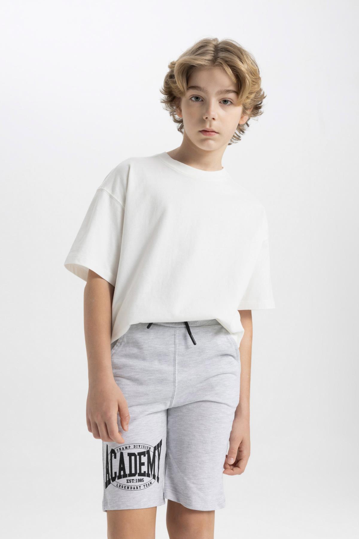 شلوارک بچگانه