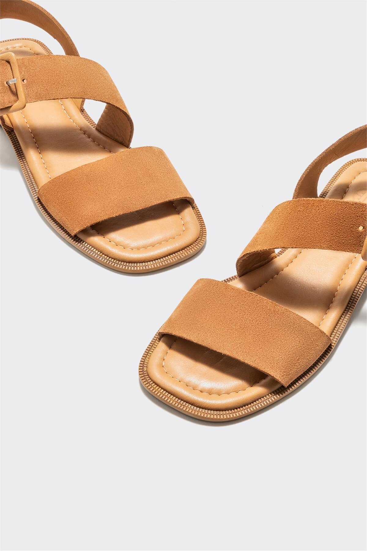 صندل زنانه اله elle