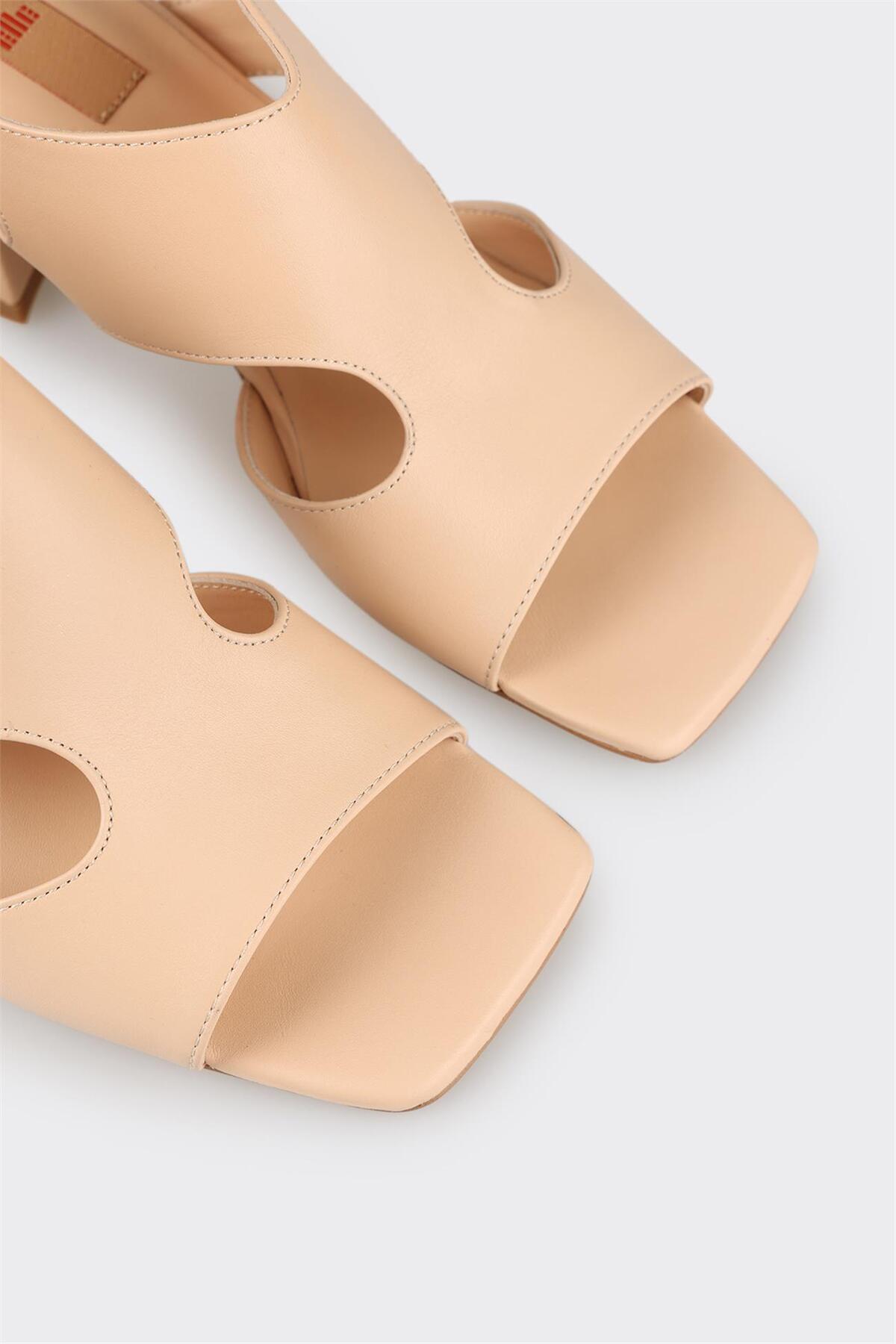 صندل زنانه اله elle