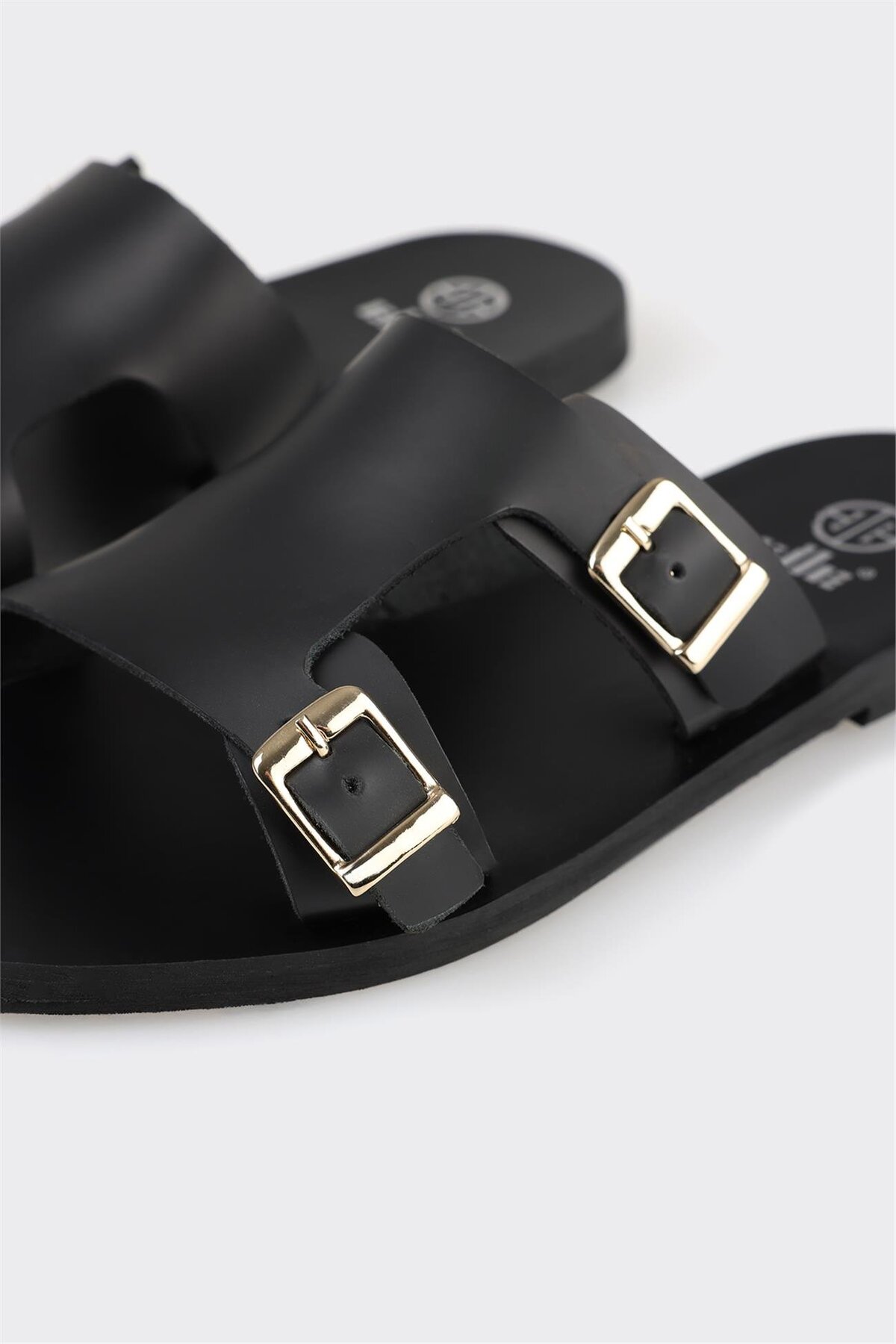 دمپایی زنانه اله elle