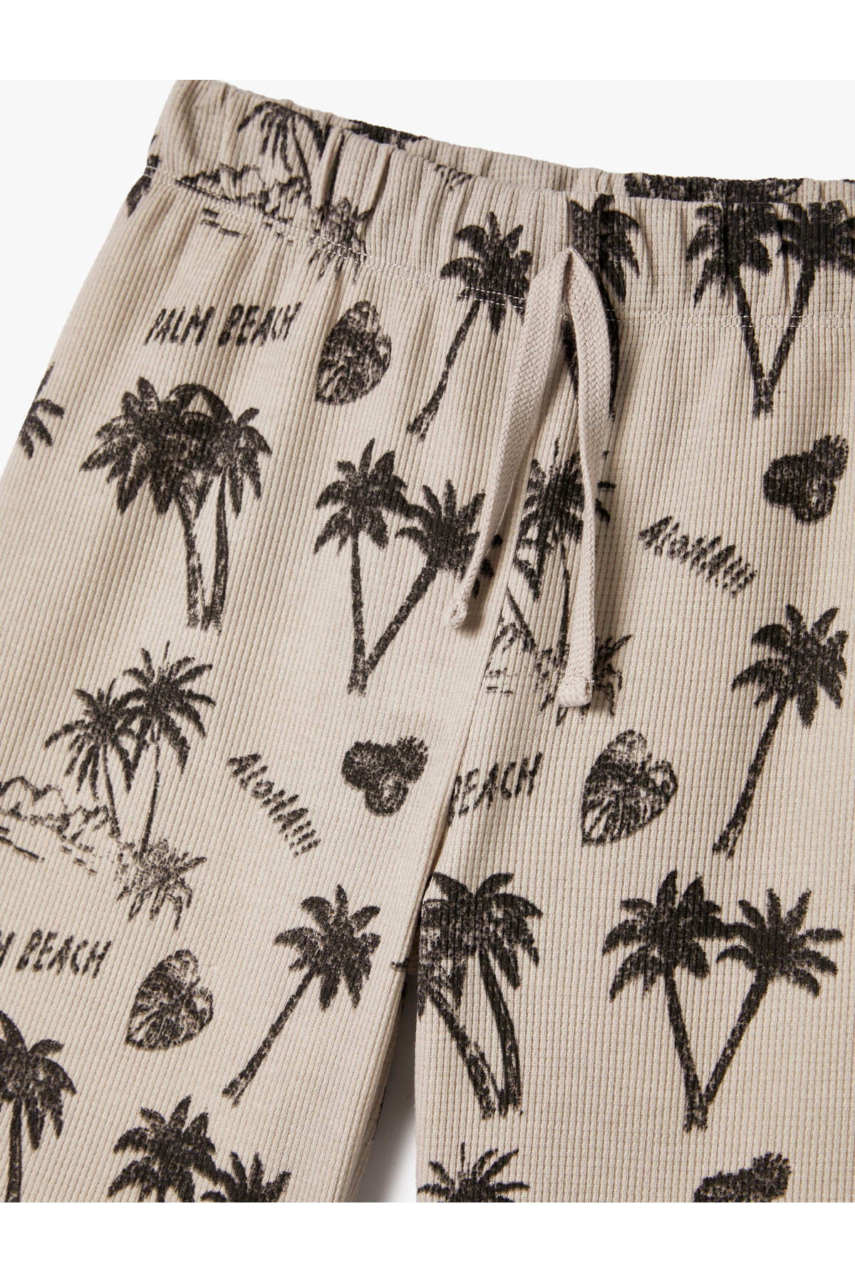 شلوارک بچگانه