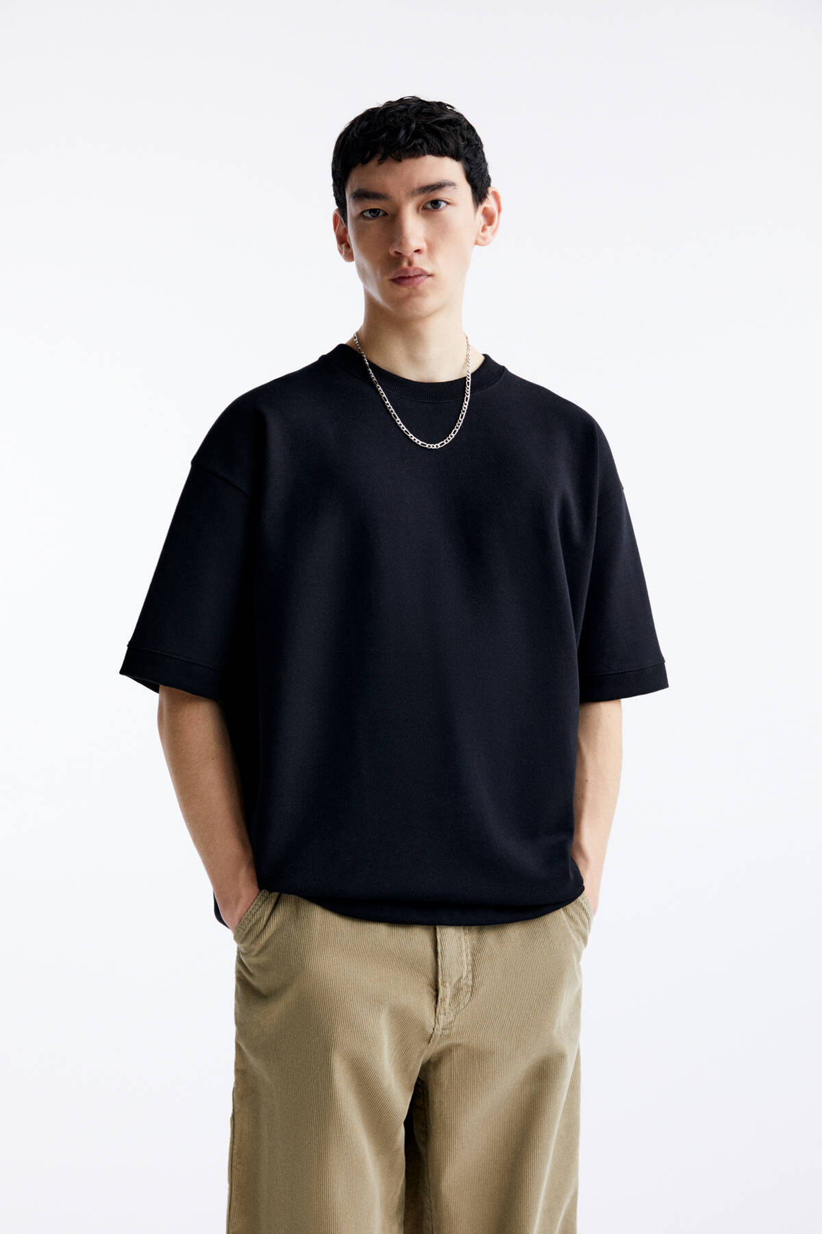 تیشرت مردانه پول اند بیر pull-and-bear