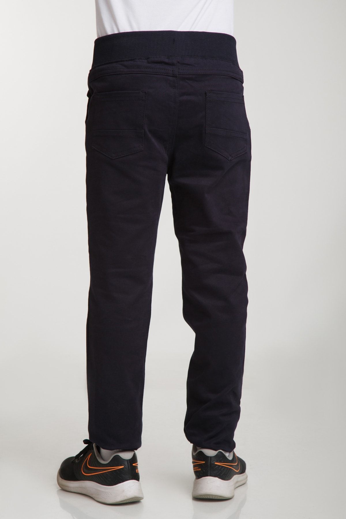 شلوار بچگانه