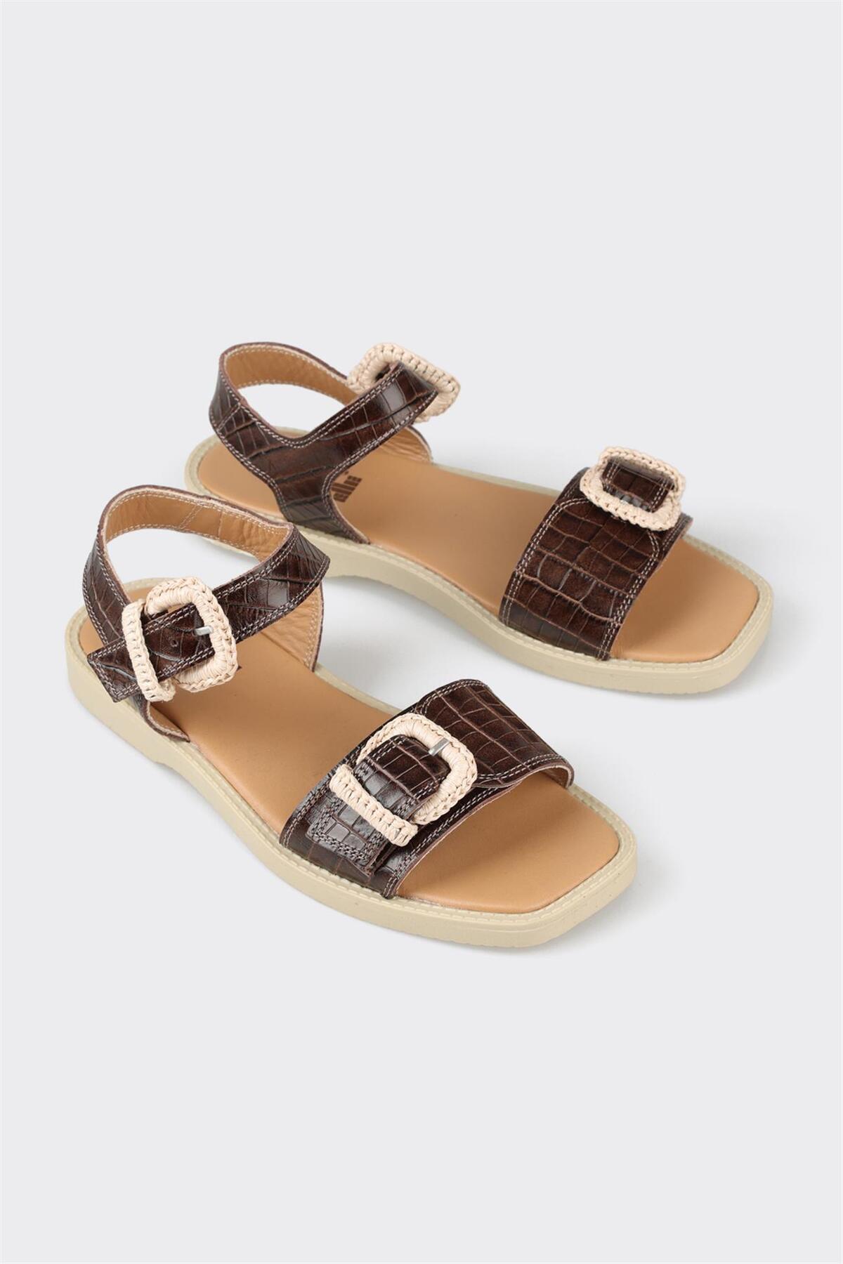 صندل زنانه اله elle