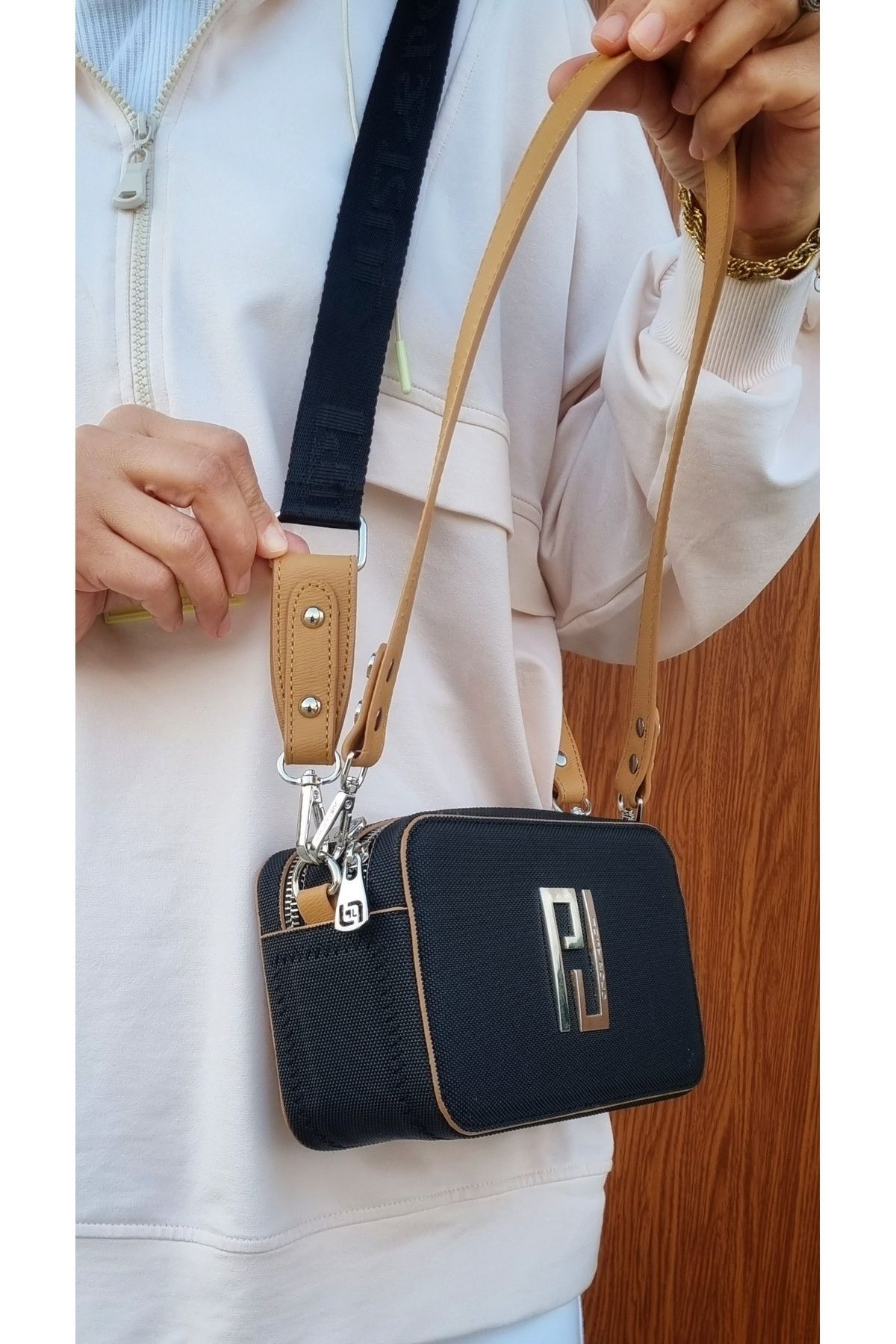 کیف زنانه دوشی