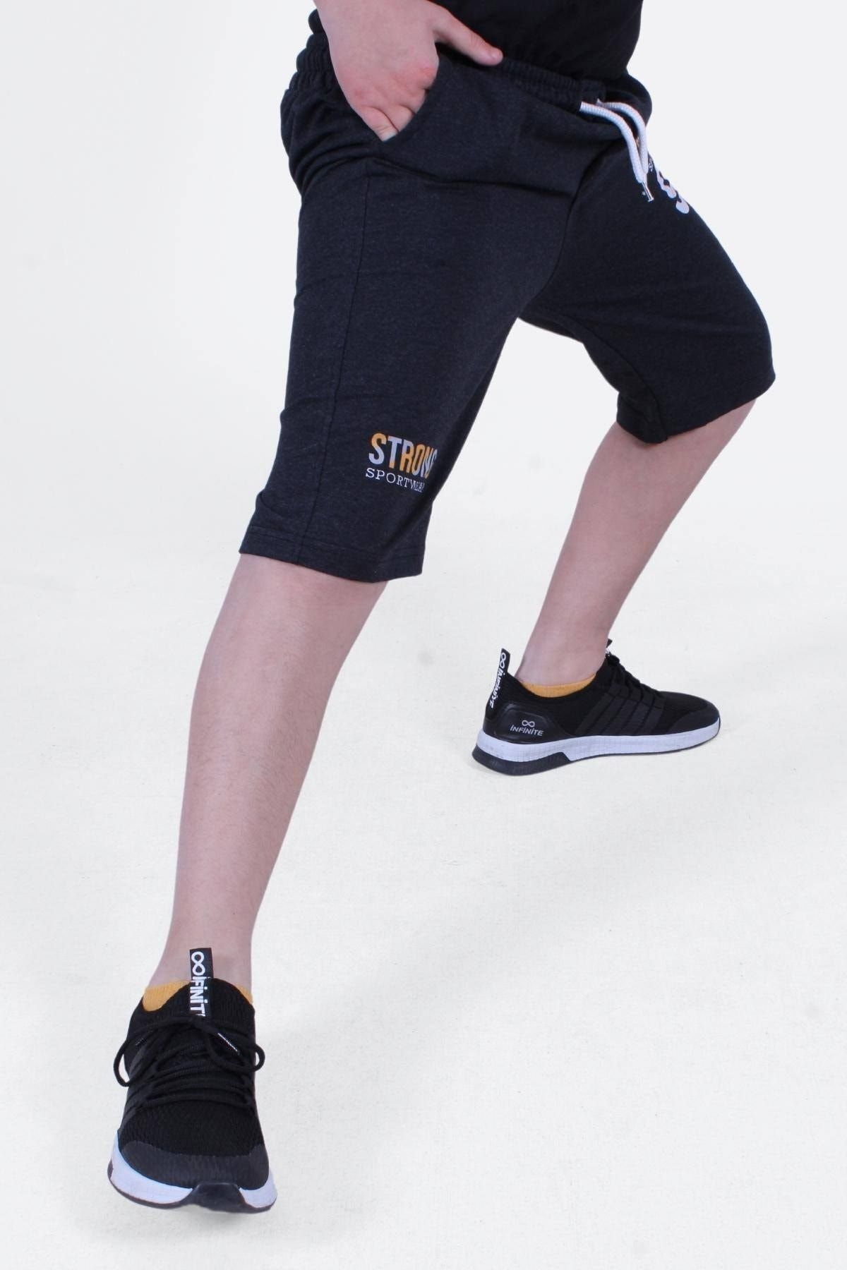 شلوارک بچگانه