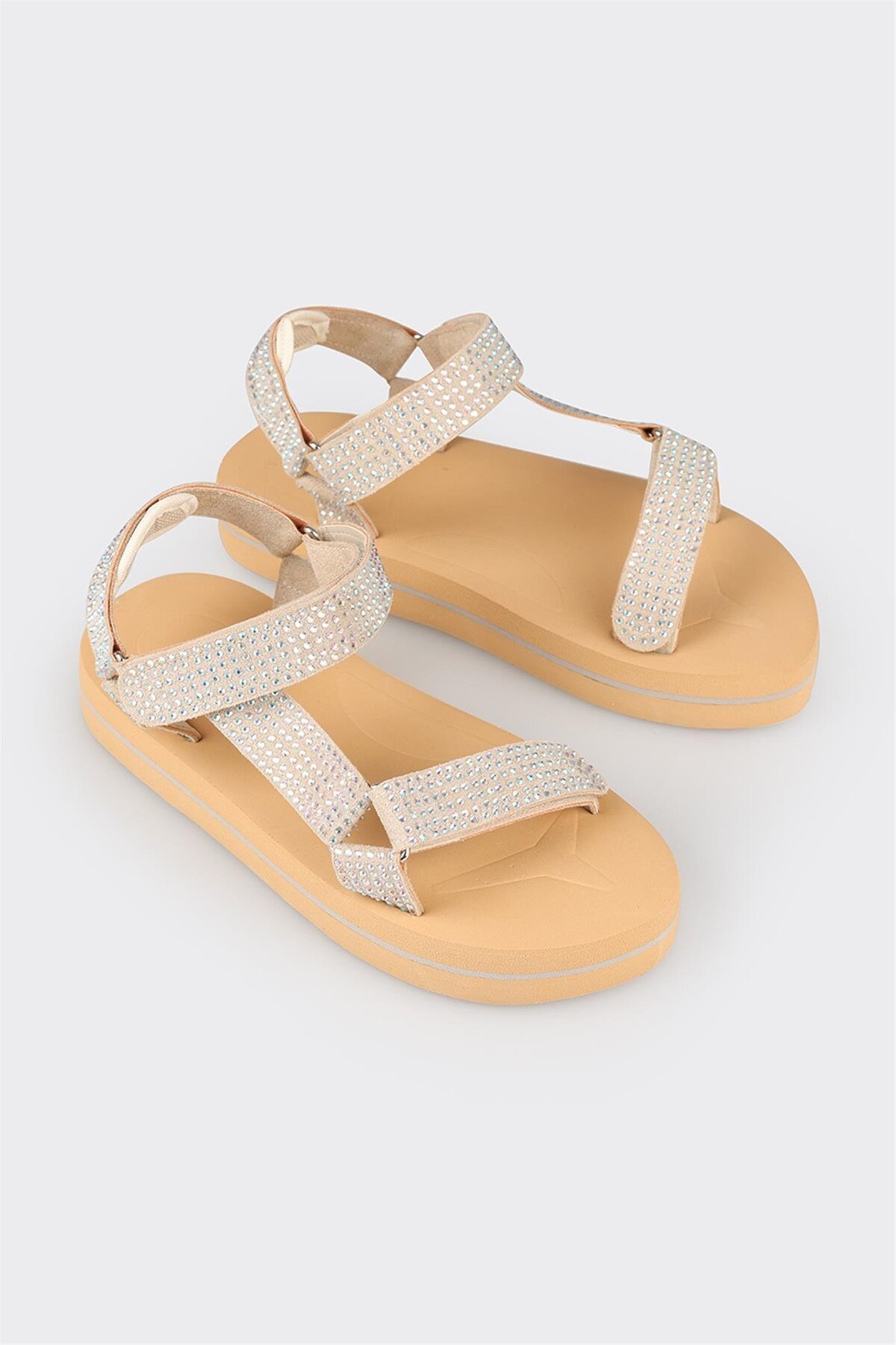 صندل اسپرت زنانه اله elle