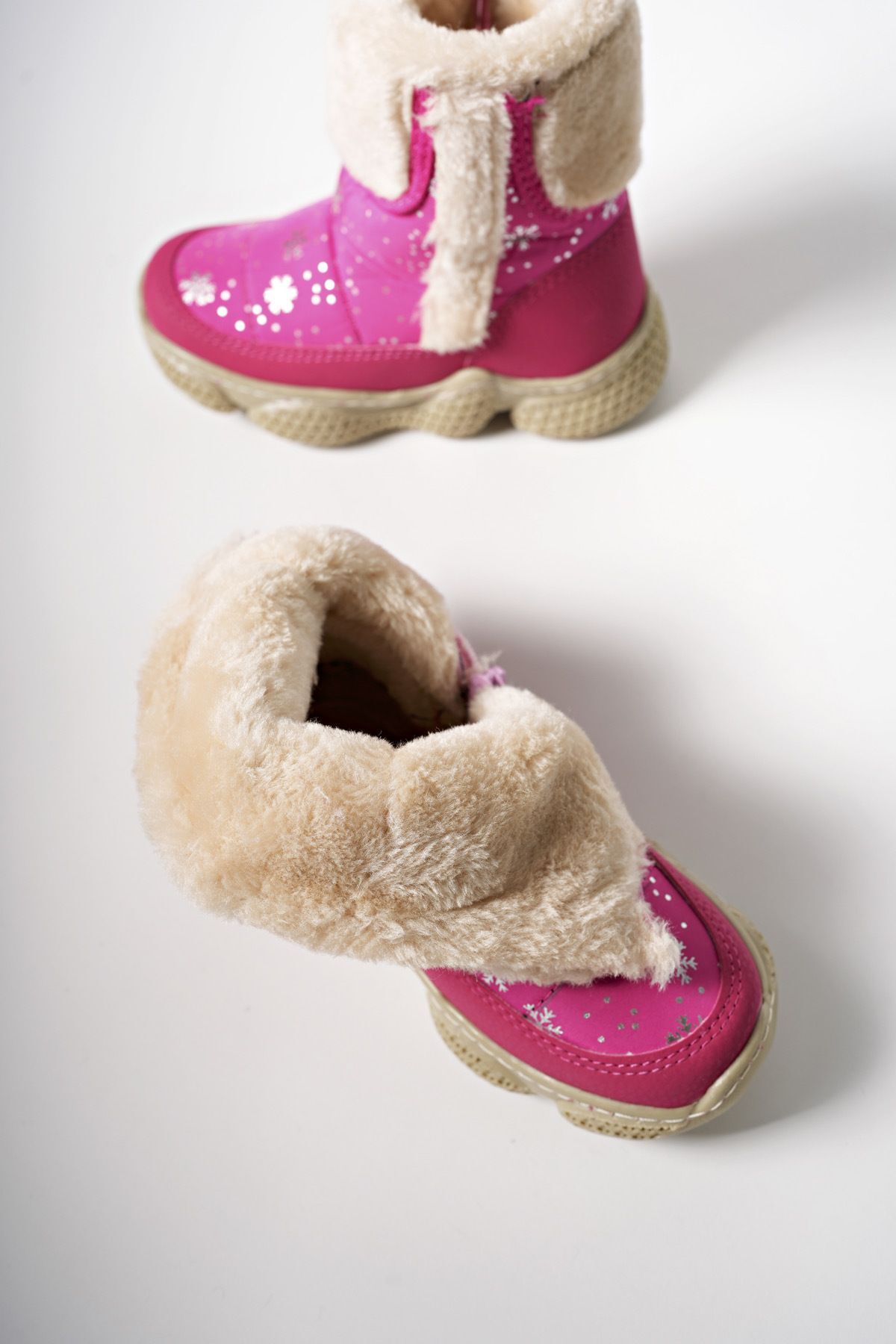 بوت و نیم بوت بچگانه ریکن