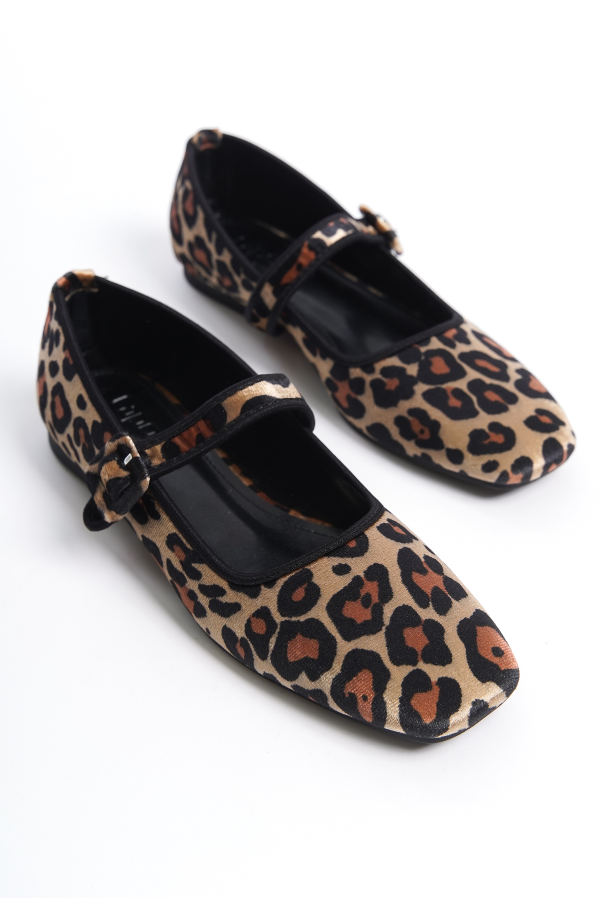 کالج زنانه اورجینال کاپون اوتفیترز capone-outfitters