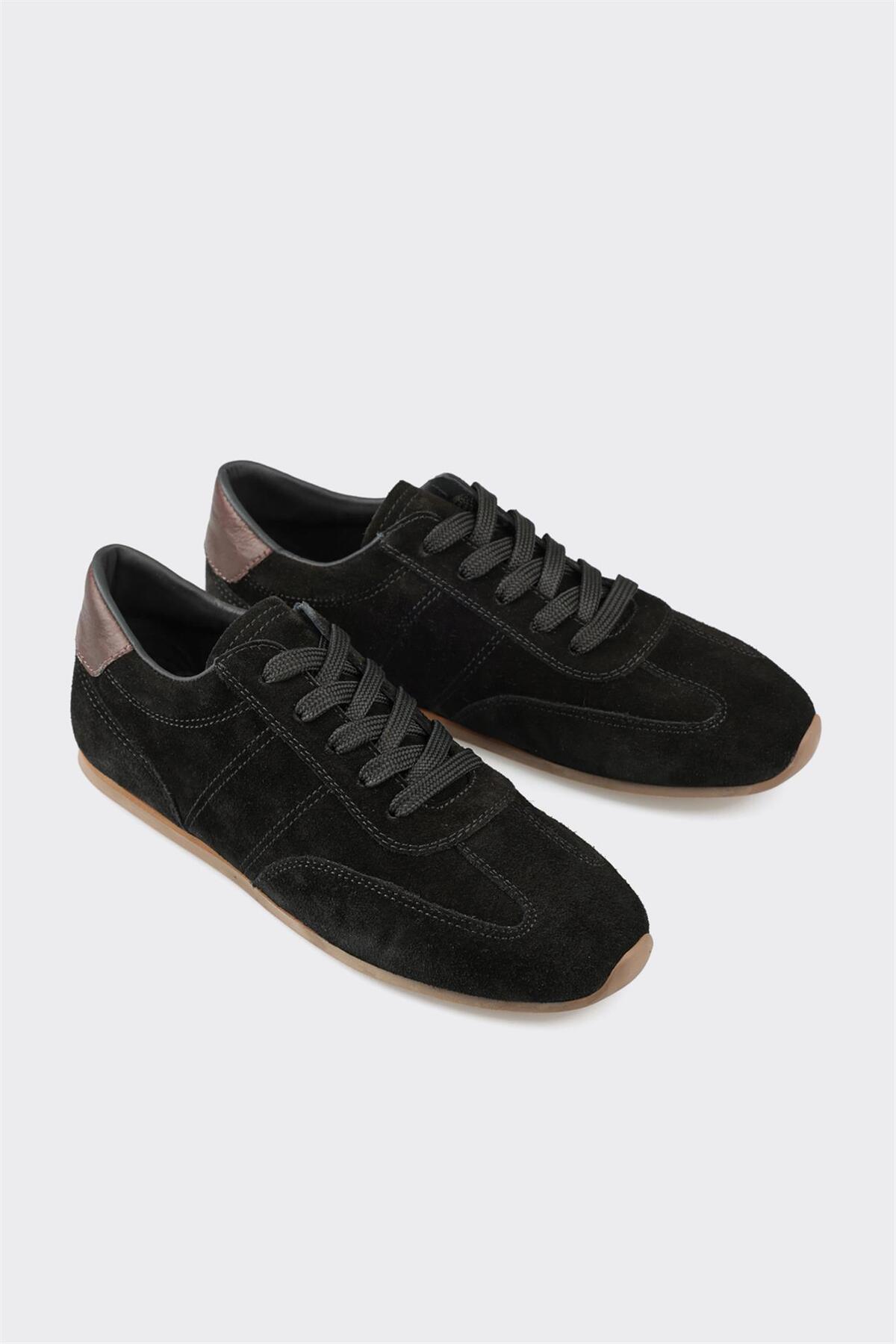 کتانی زنانه اله elle