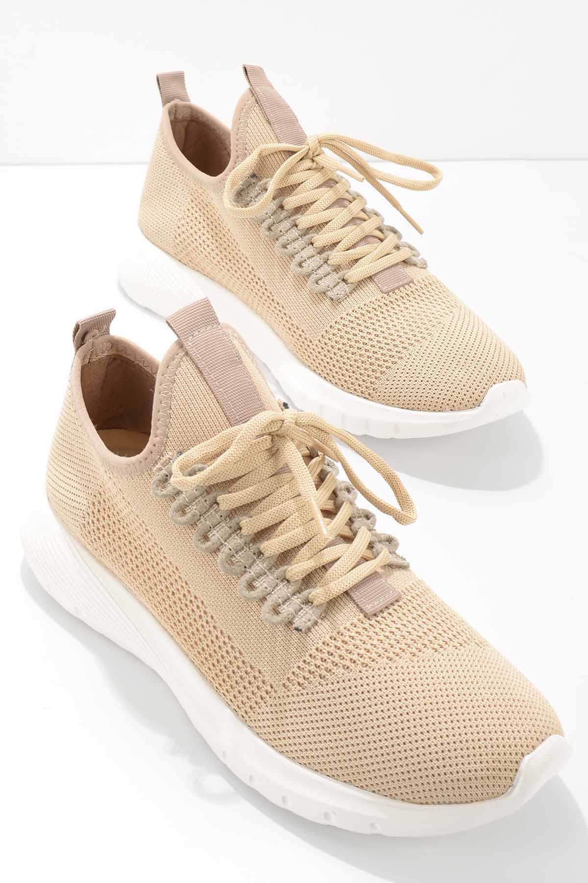 کفش روزمره زنانه bambi bambi